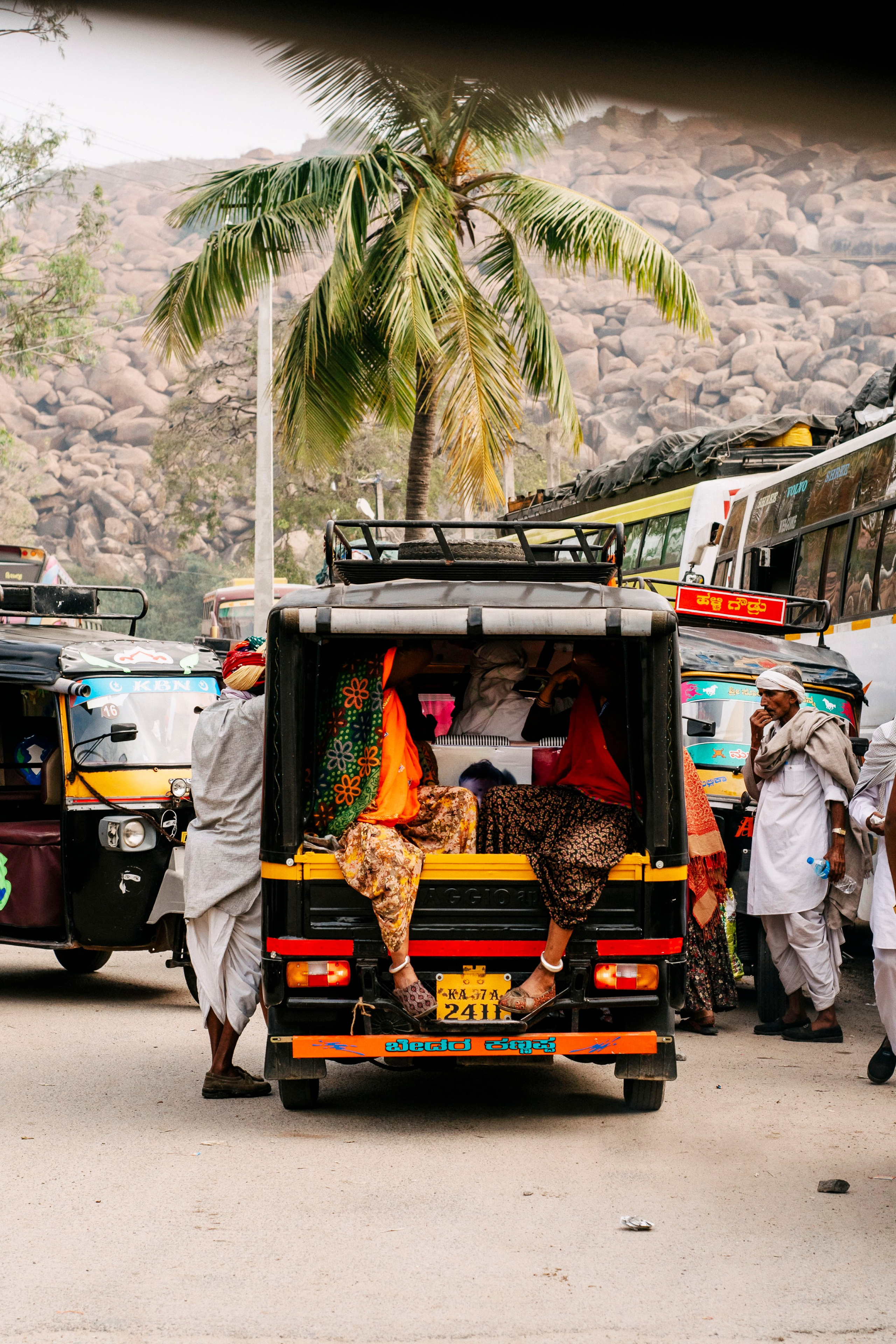 Hampi street. Iraogo