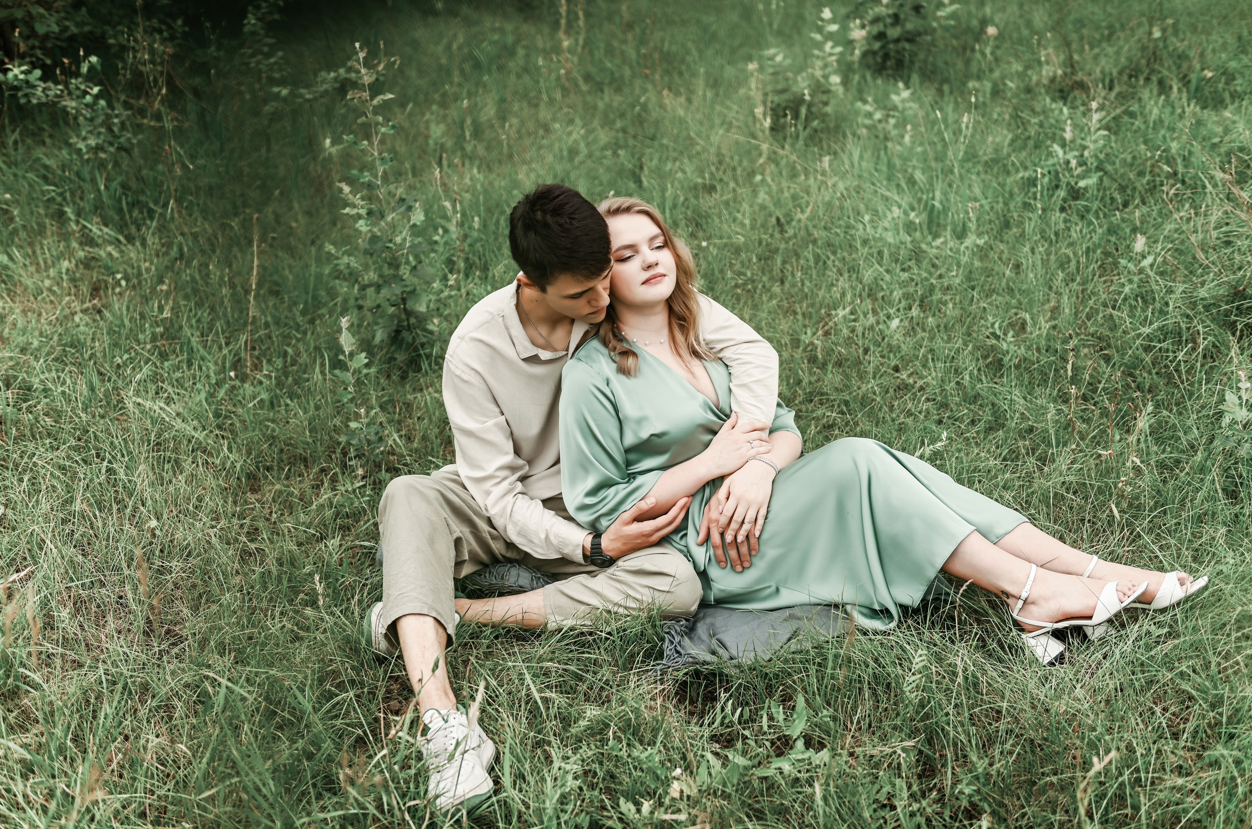 Love story прогулка вместе с песиком))). Свадебный, семейный, детский, контент фотограф в Омске Максим Ильин