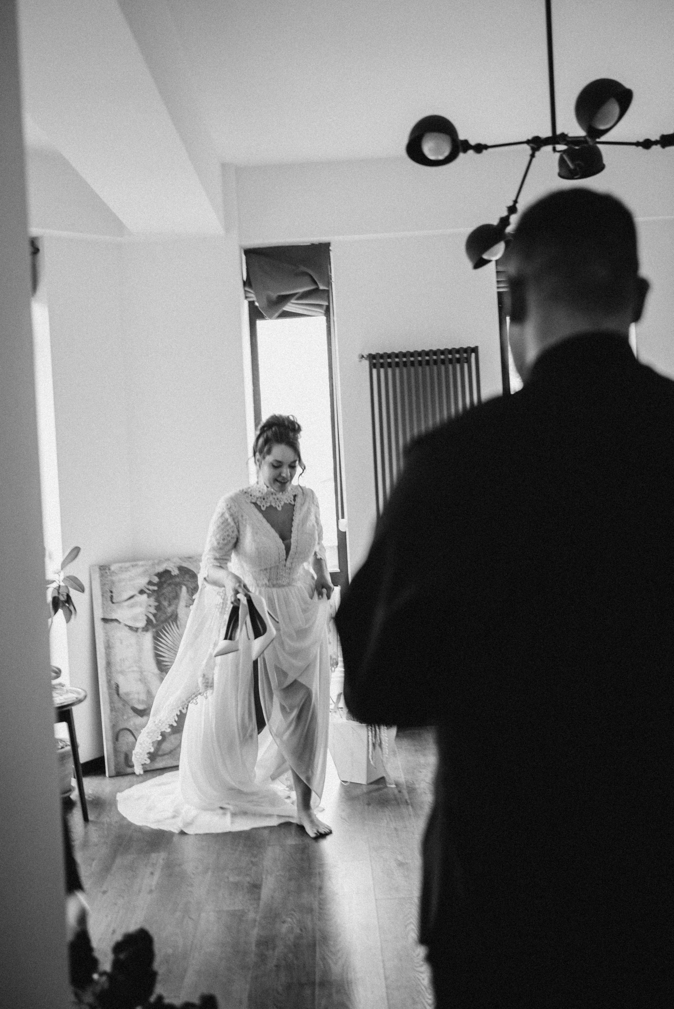 Анна & Виктор | сборы, роспись и прогулка. Портретный и свадебный фотограф в Тбилиси • xeniqo