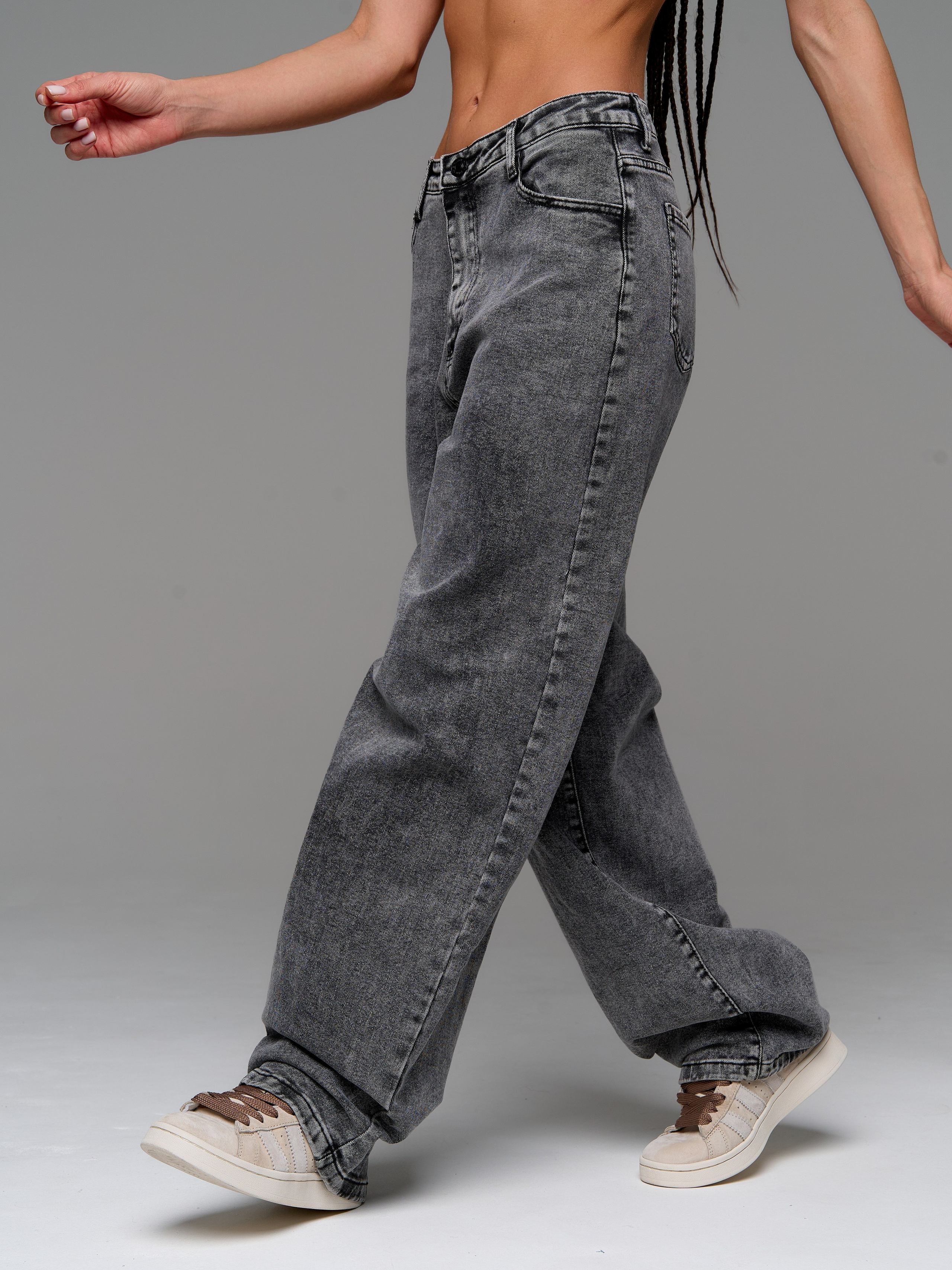 Джинсы. Фотограф для маркетплейсов в Москве