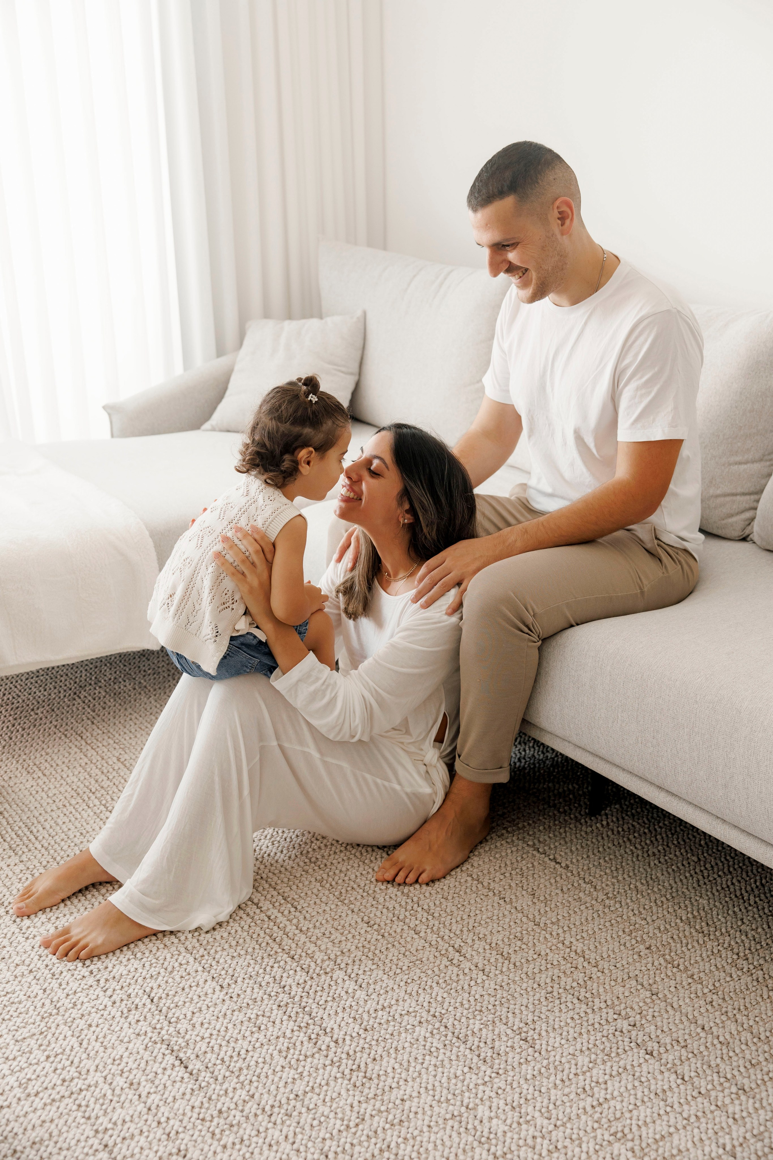Family photoshoot at home. Главная