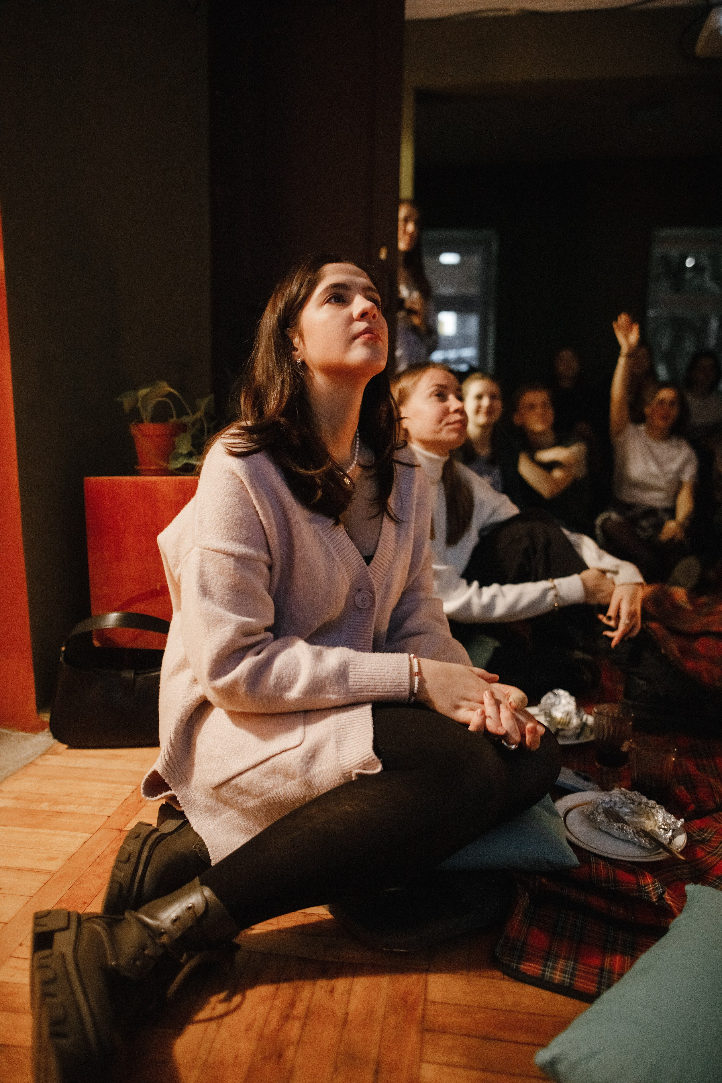 11.11.2022 // Совместно с ЕДЕМ.ДАЛЬШЕ. Фотовыставки serebro.gallery, в которых автором можешь стать ты! | Москва