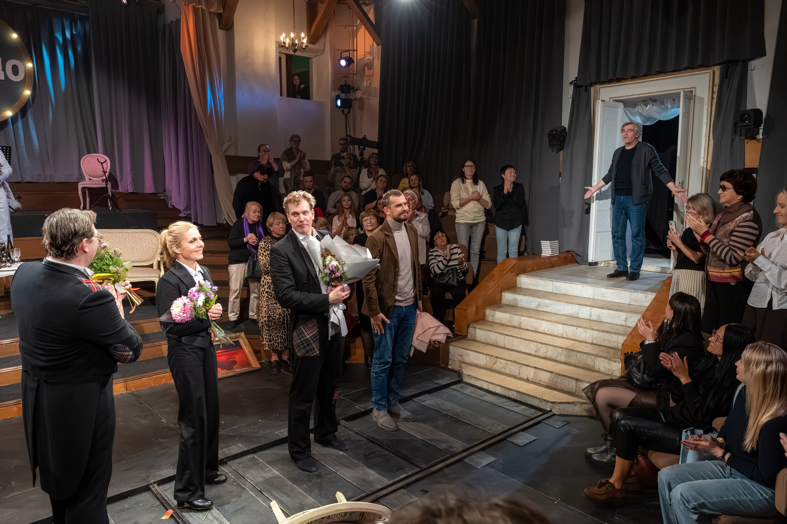 Театр Сфера: Гнездо перелётных птиц (100-й спекталь). Сайт фотографа Сергея Абрамова