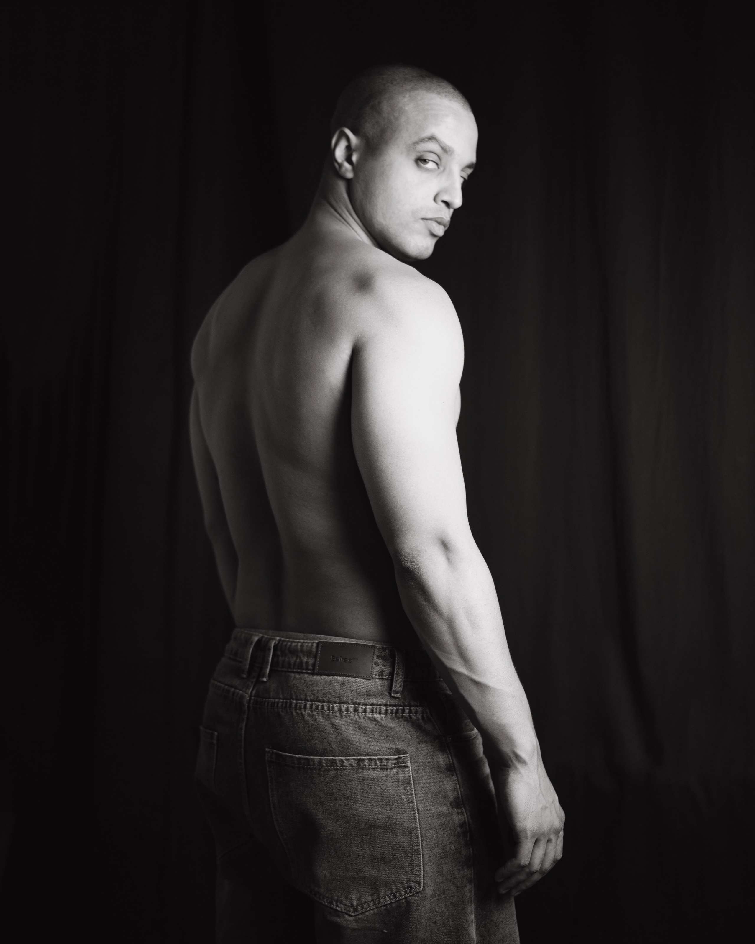 Тед. Фотомодели для съемок в Москве