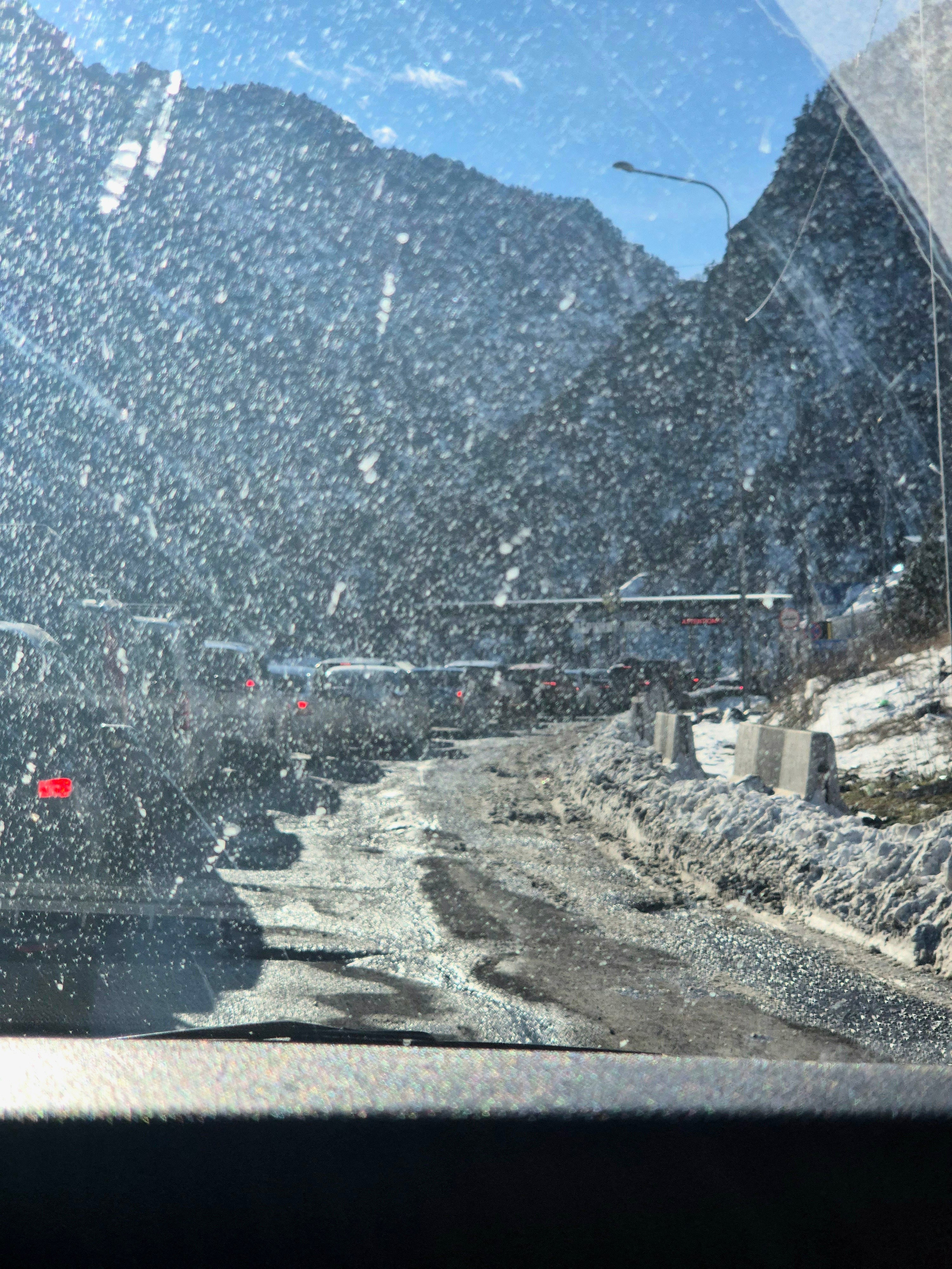 На границе ожидаемая пробка