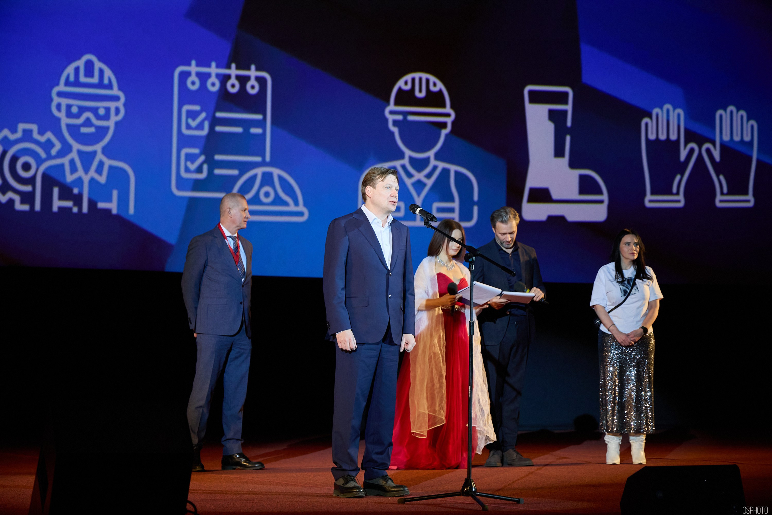 Кинофестиваль фильмов об охране труда | Кинотеатр «Октябрь». OSPhoto