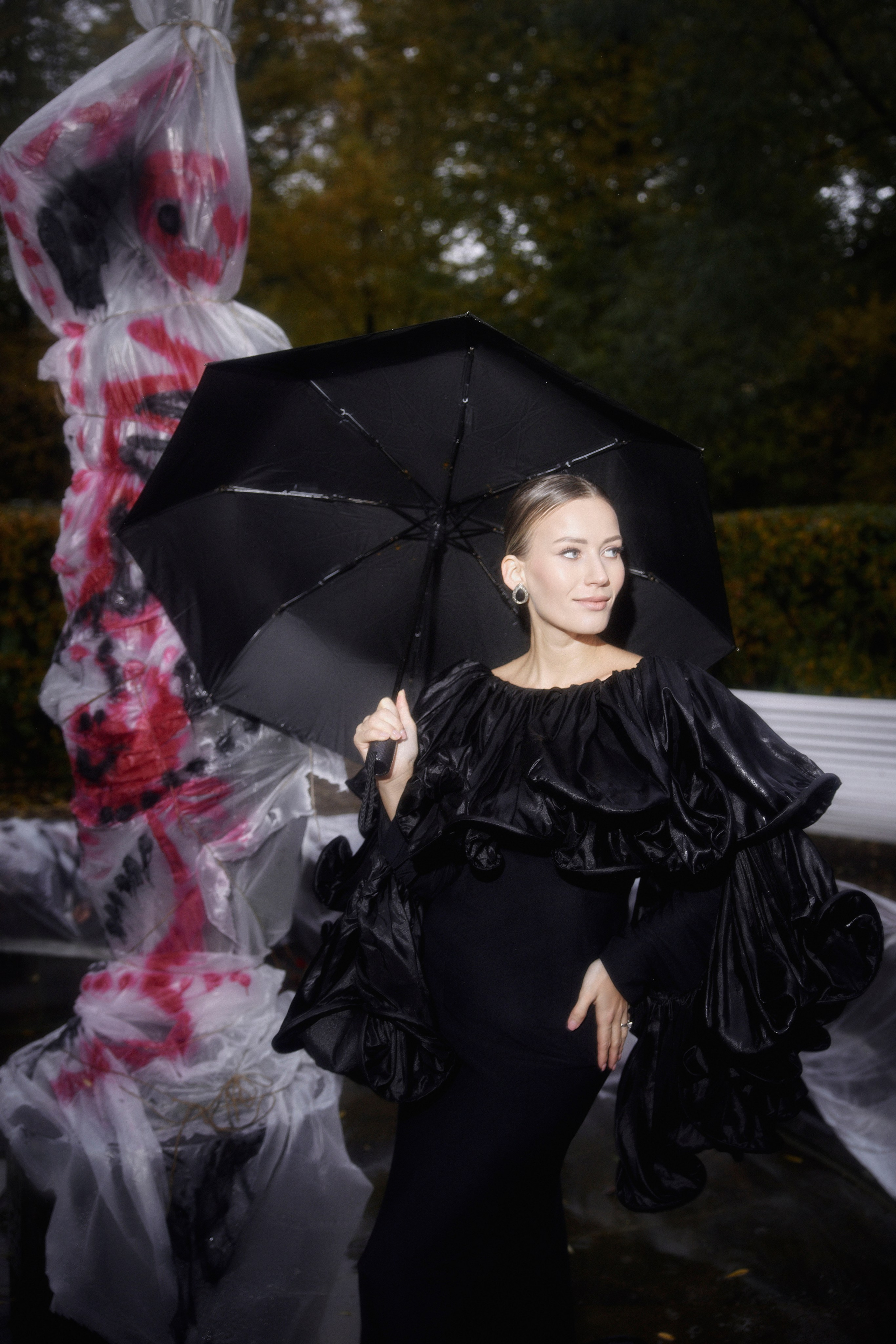 уличная съемка  съемка девушки в нарядном праздничном платье в студии фотограф питер санкт-петербург женский портрет женская портретная съемка 