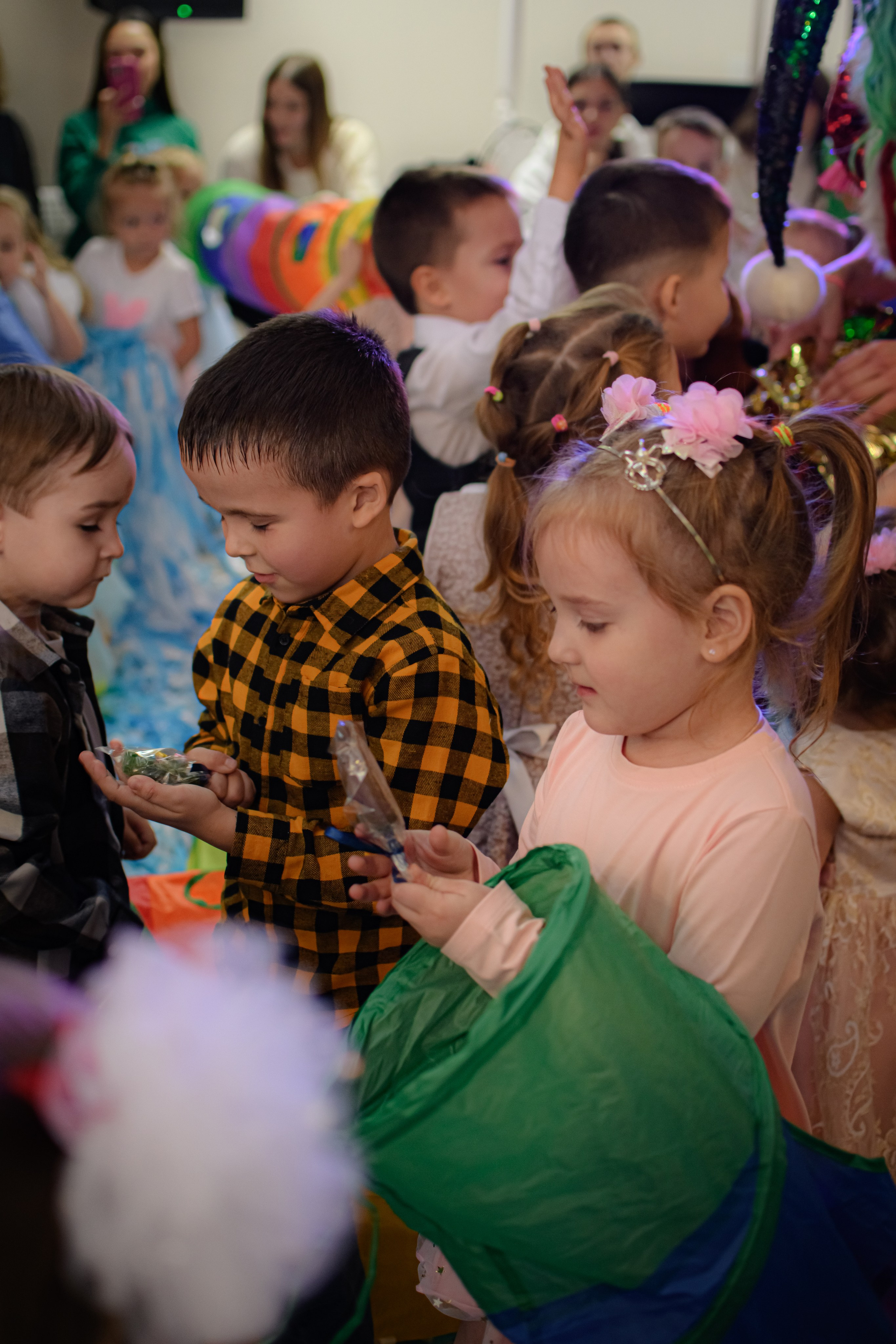 HAPPY NEW YEAR. Photokarish