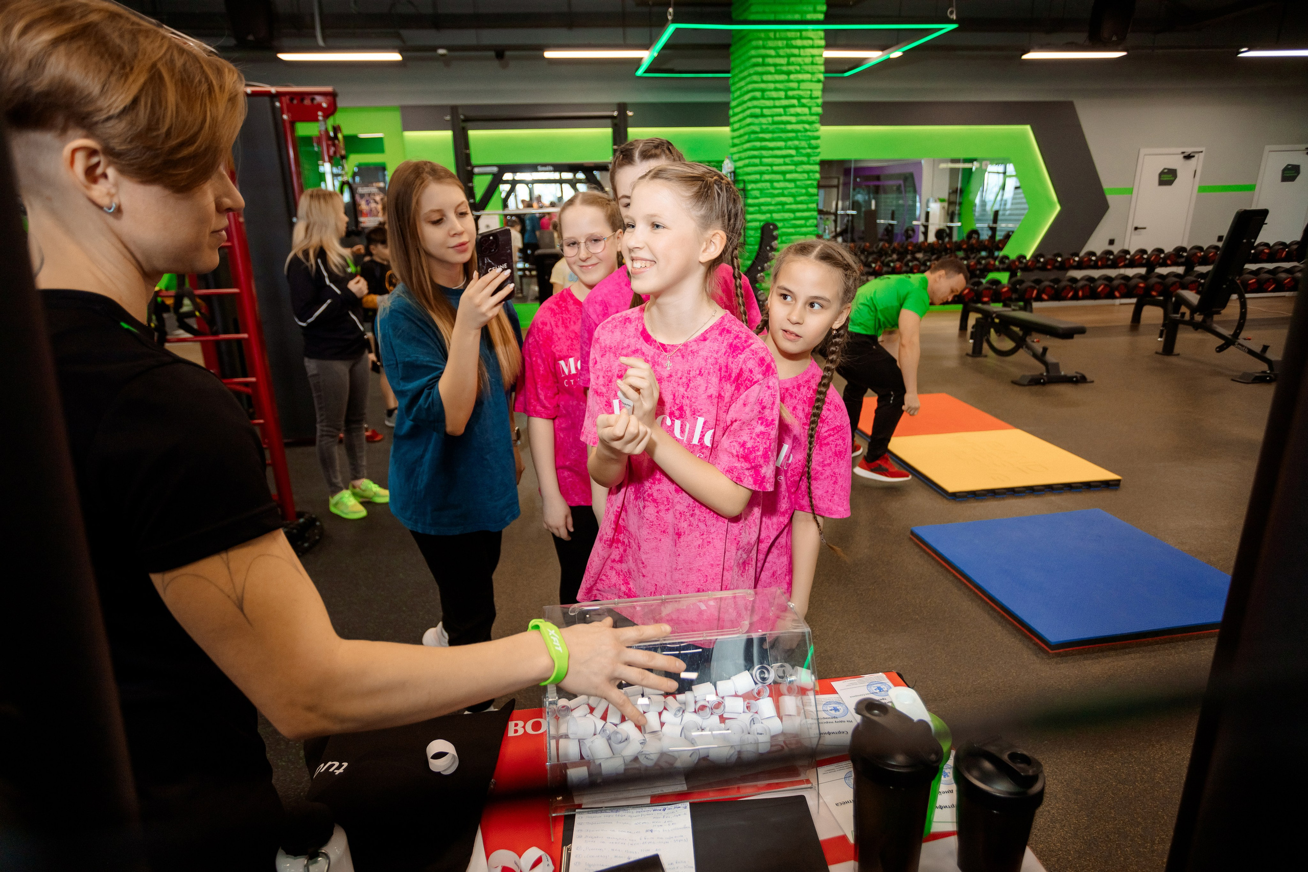 РЕПОРТАЖ: ФИТНЕСС-КЛУБ X-FIT. Профессиональный фотограф в Ижевске Леша Петров