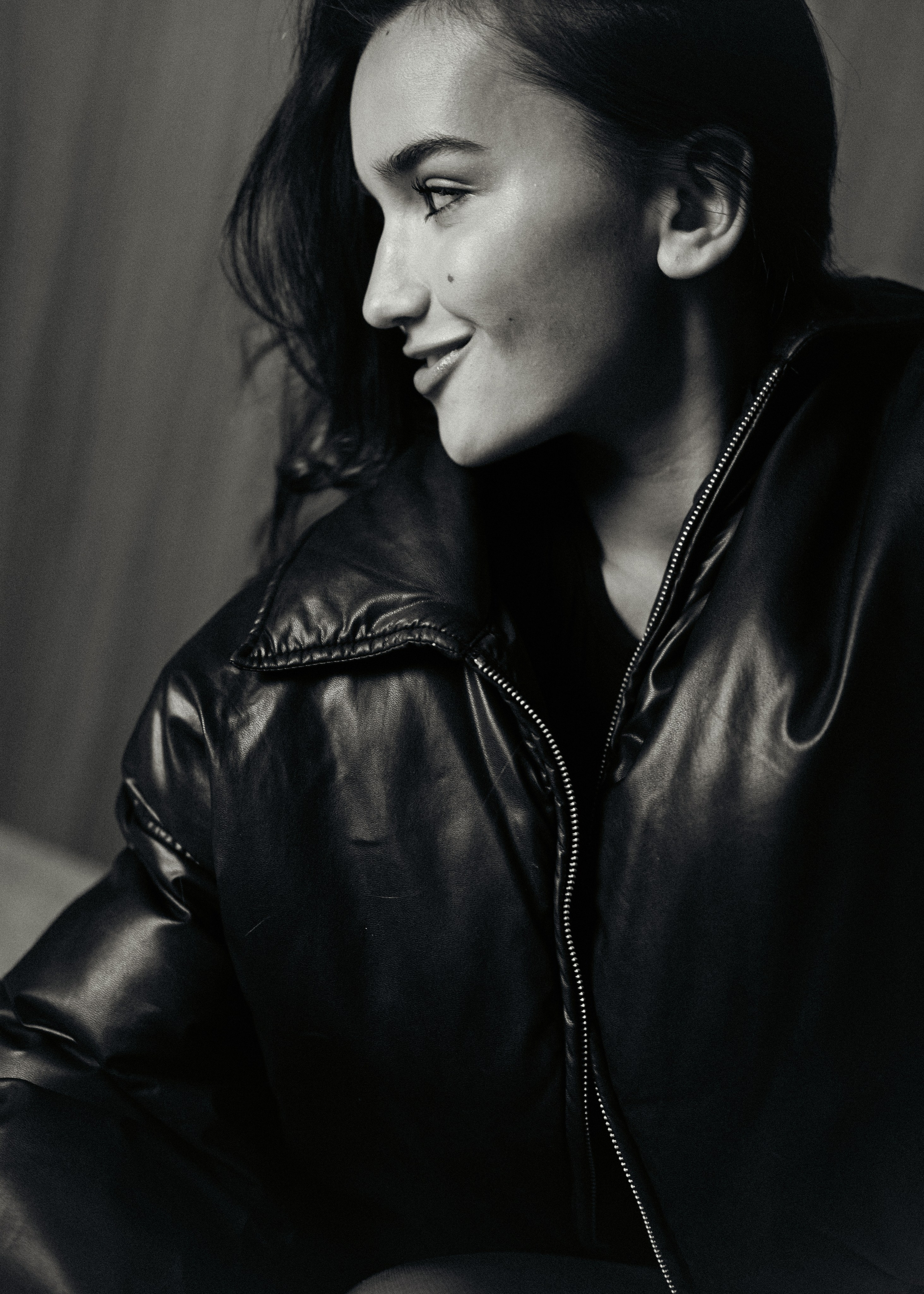 Женский портрет: Камилла. Обо мне