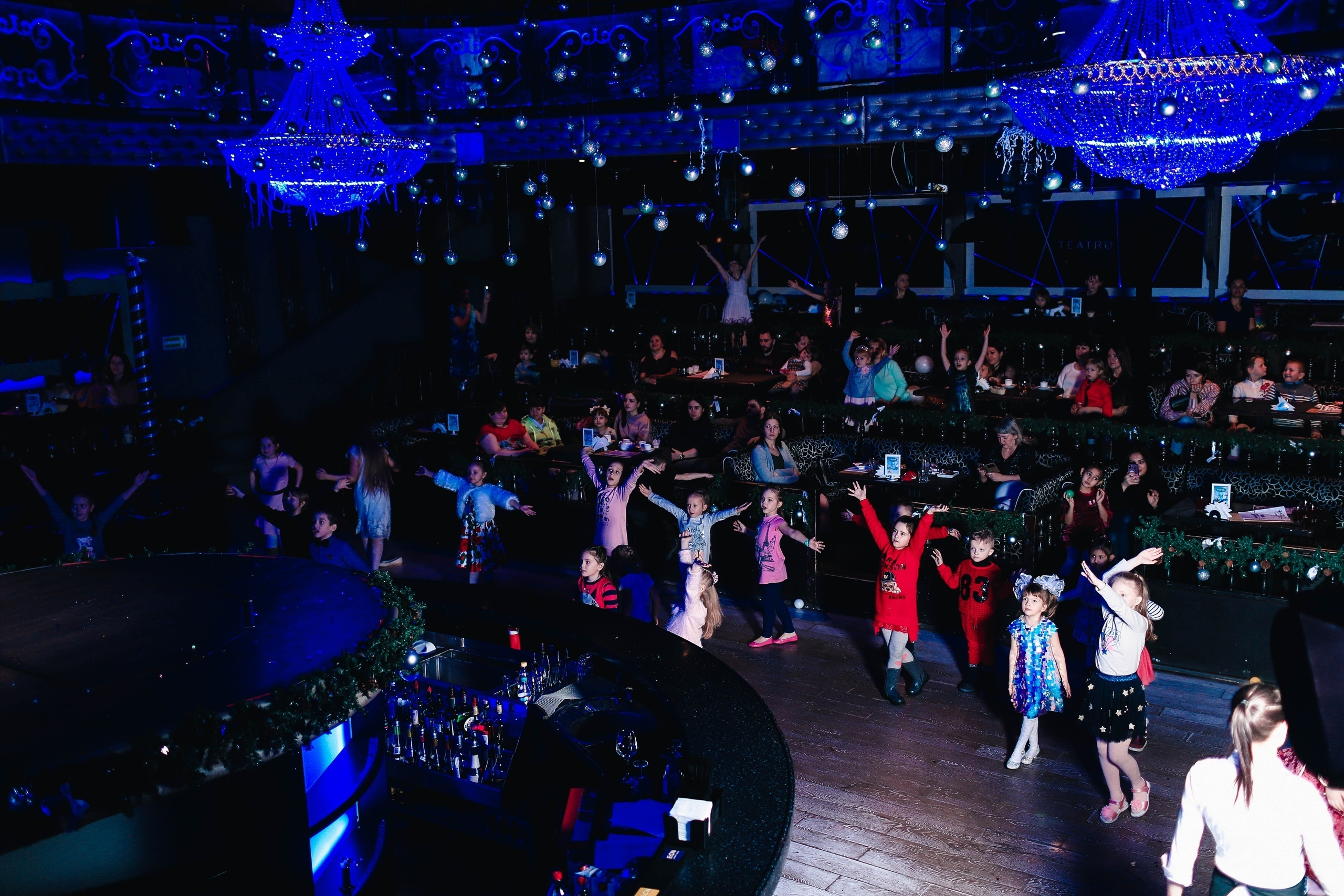 Весело. Бал. Фотограф Томск Скавронский Даниил