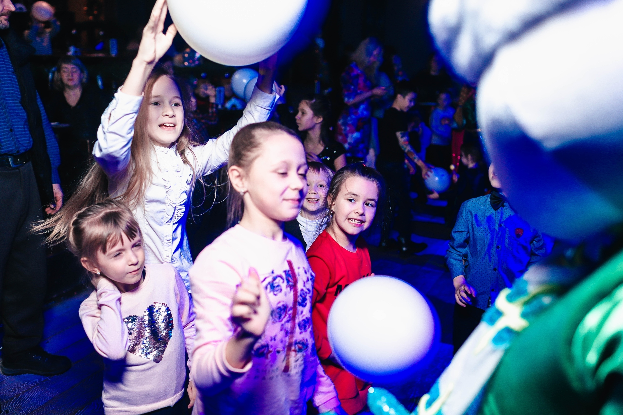 Весело. Бал. Фотограф Томск Скавронский Даниил