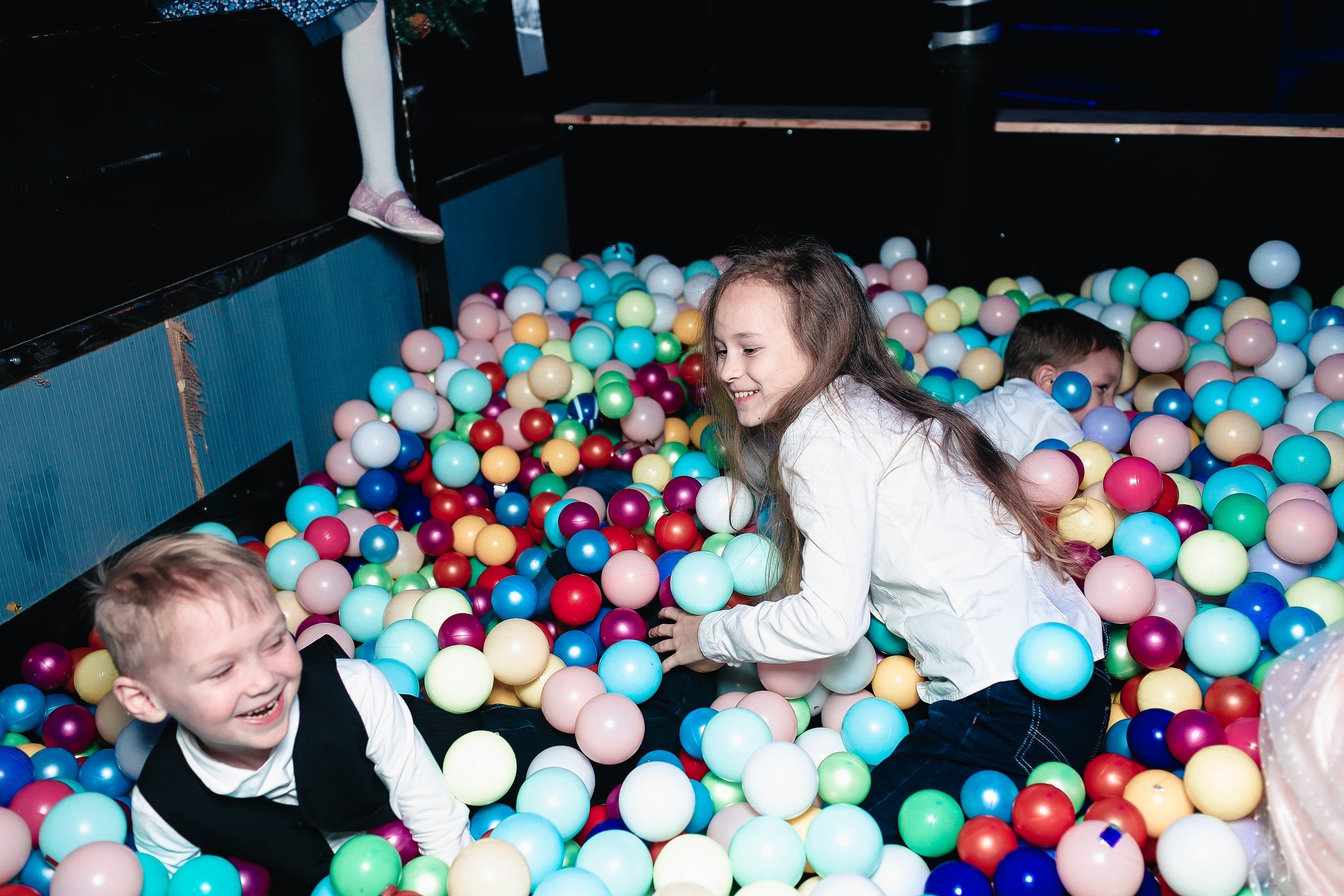 Весело. Бал. Фотограф Томск Скавронский Даниил