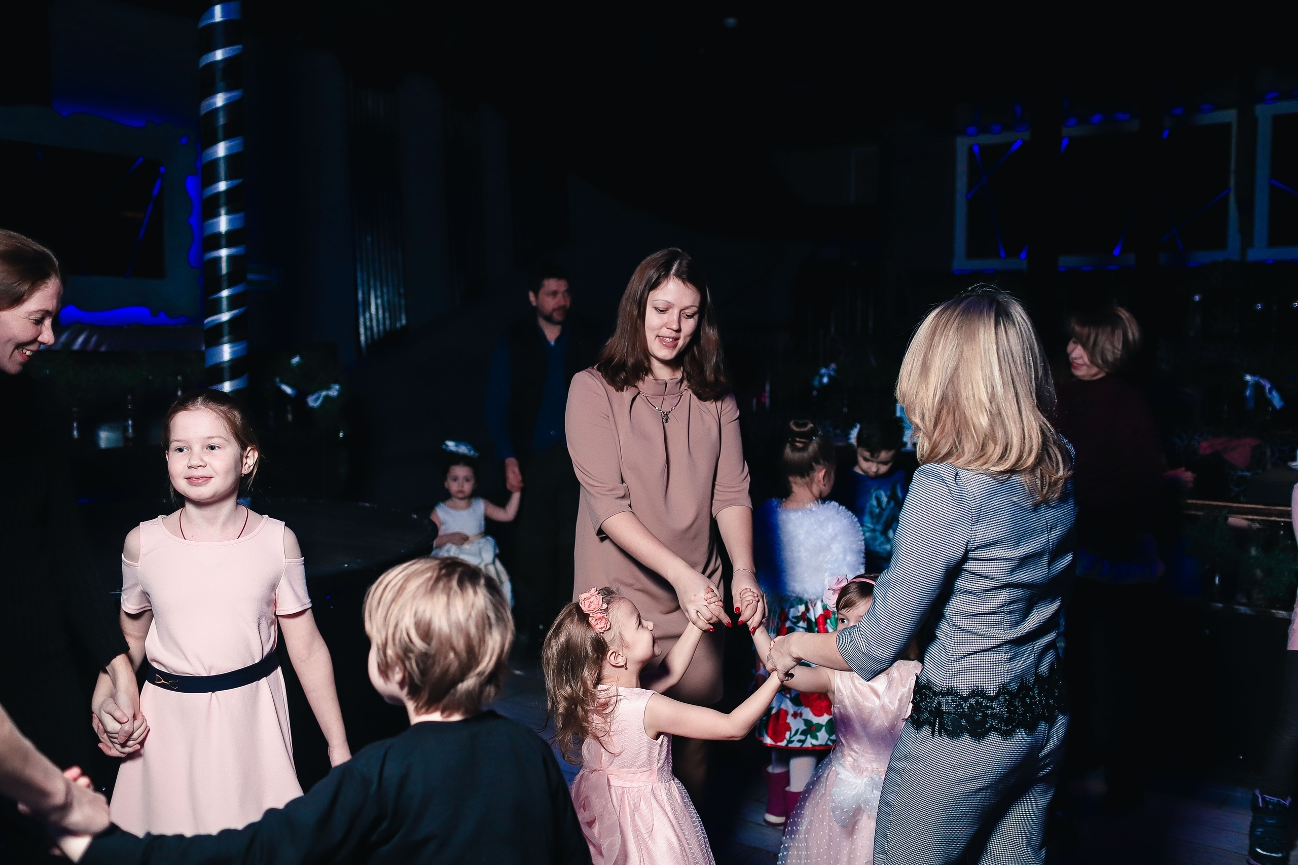 Весело. Бал. Фотограф Томск Скавронский Даниил