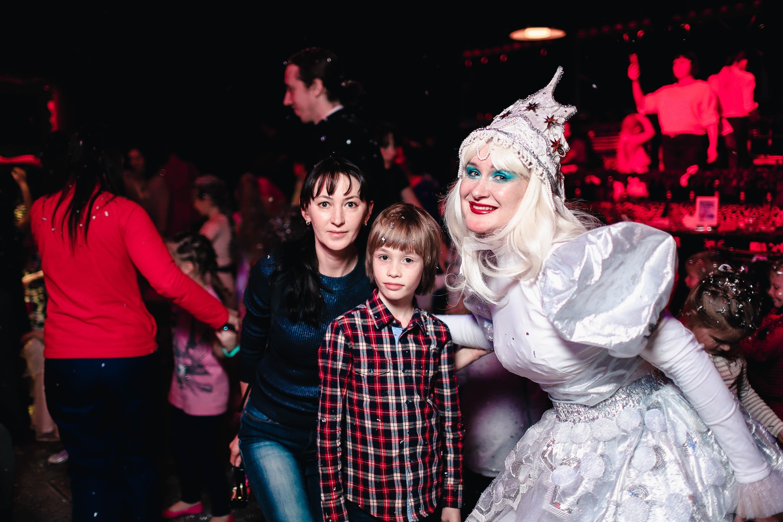 Весело. Бал. Фотограф Томск Скавронский Даниил