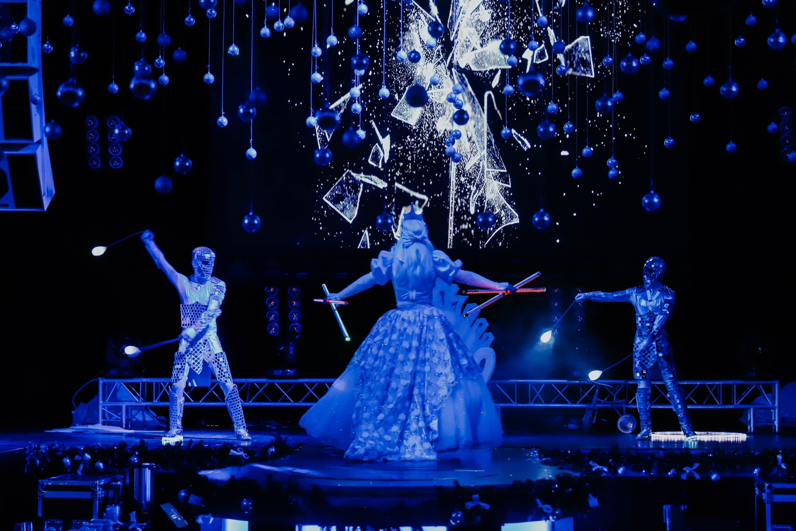 Весело. Бал. Фотограф Томск Скавронский Даниил