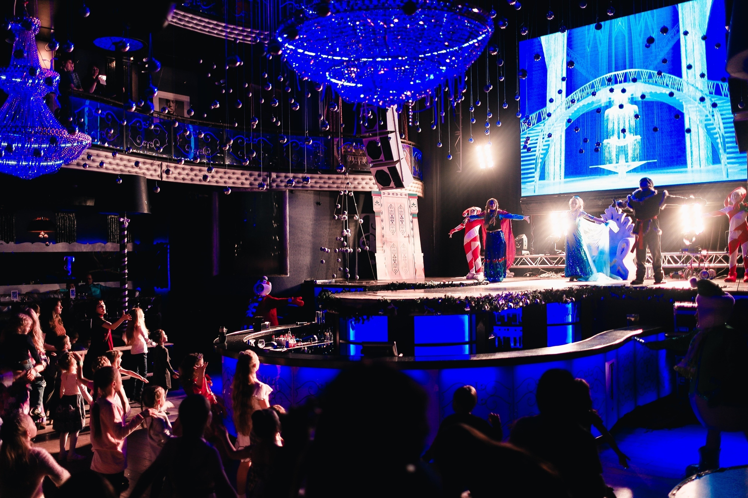 Весело. Бал. Фотограф Томск Скавронский Даниил