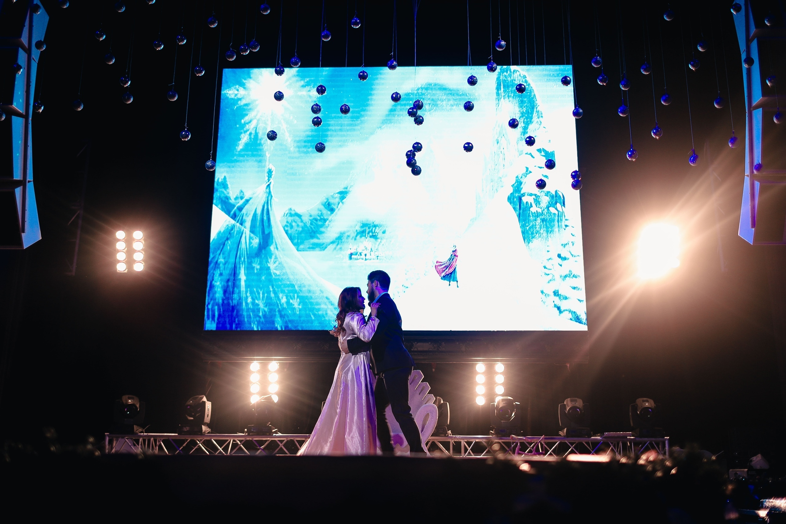 Весело. Бал. Фотограф Томск Скавронский Даниил