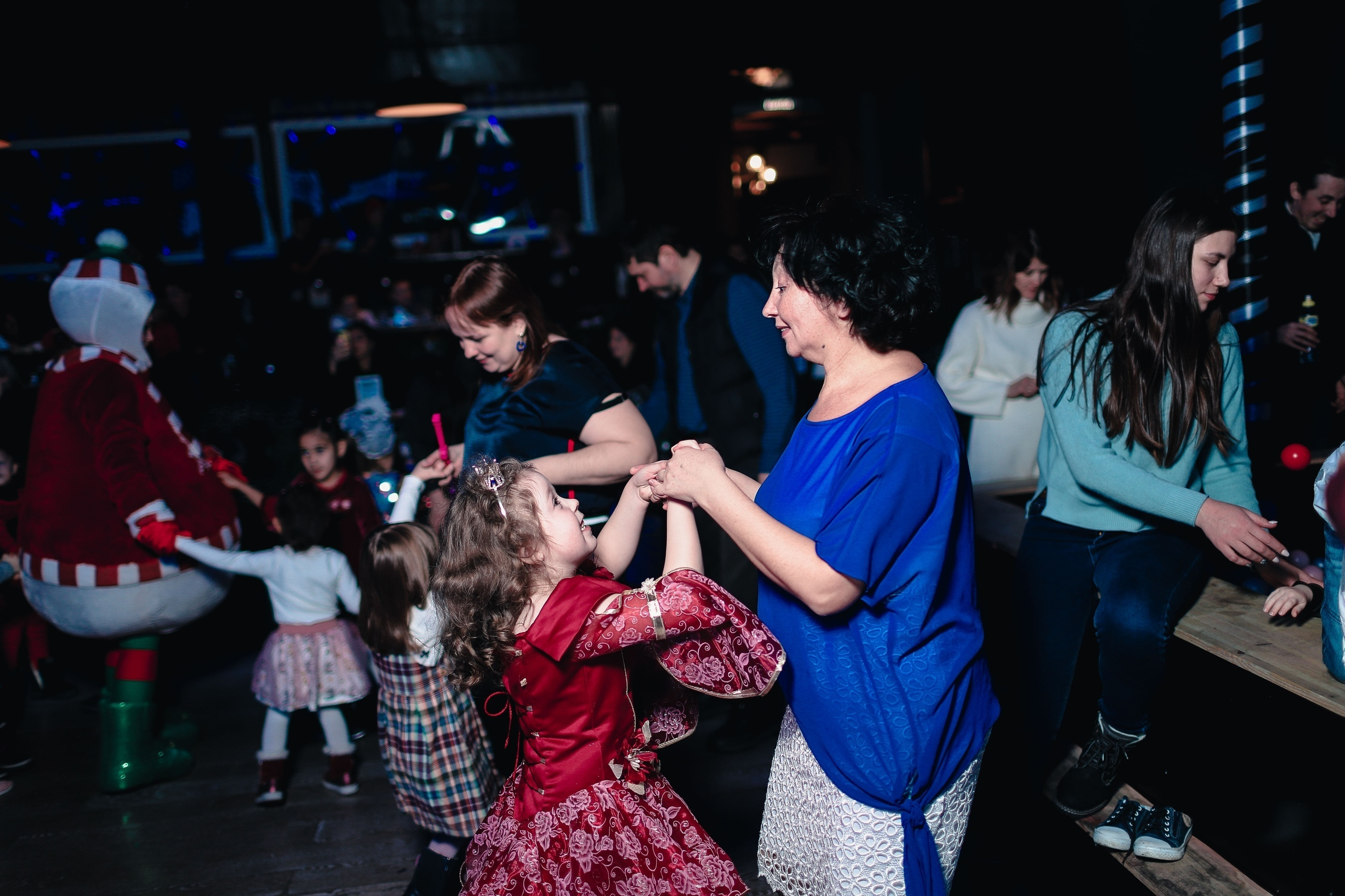 Весело. Бал. Фотограф Томск Скавронский Даниил