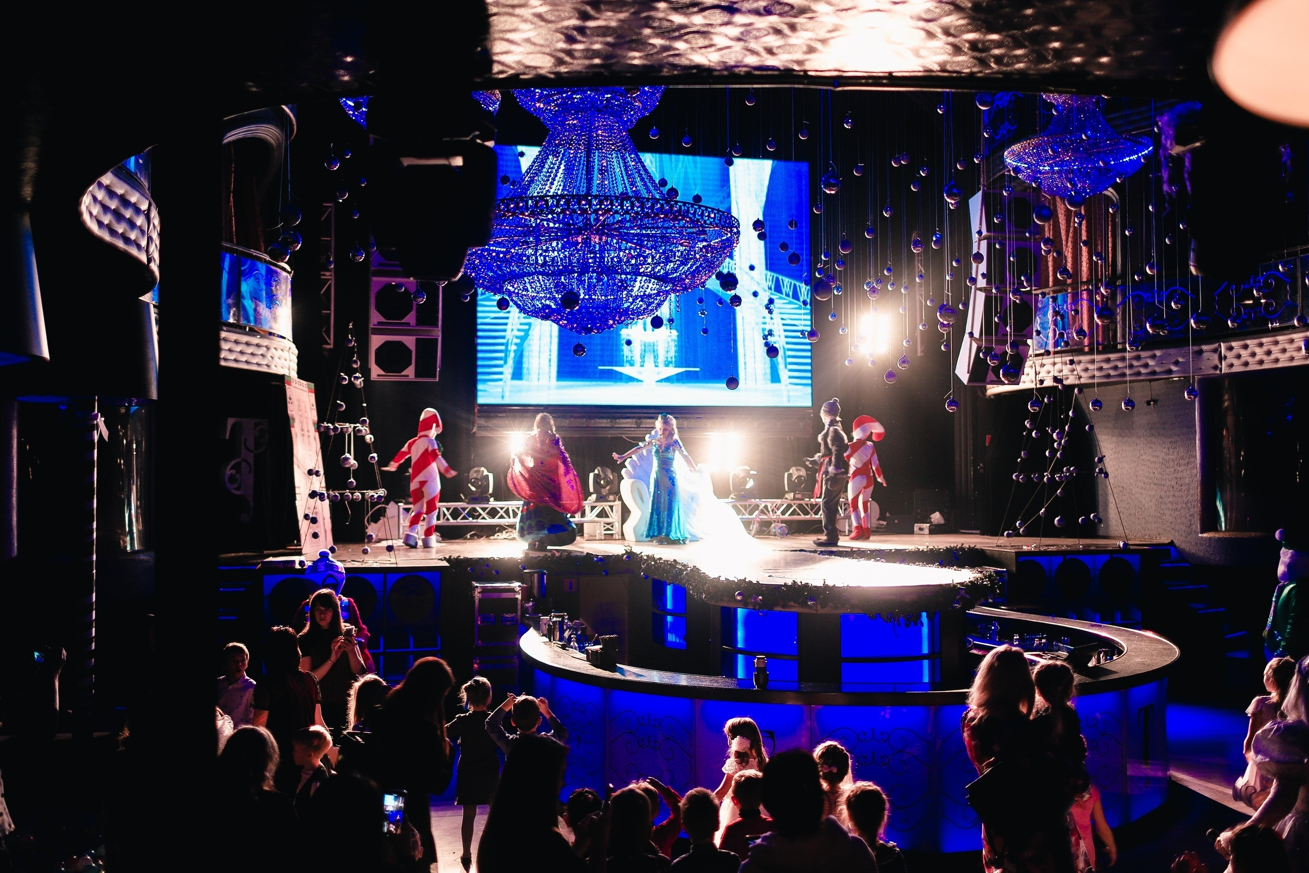 Весело. Бал. Фотограф Томск Скавронский Даниил