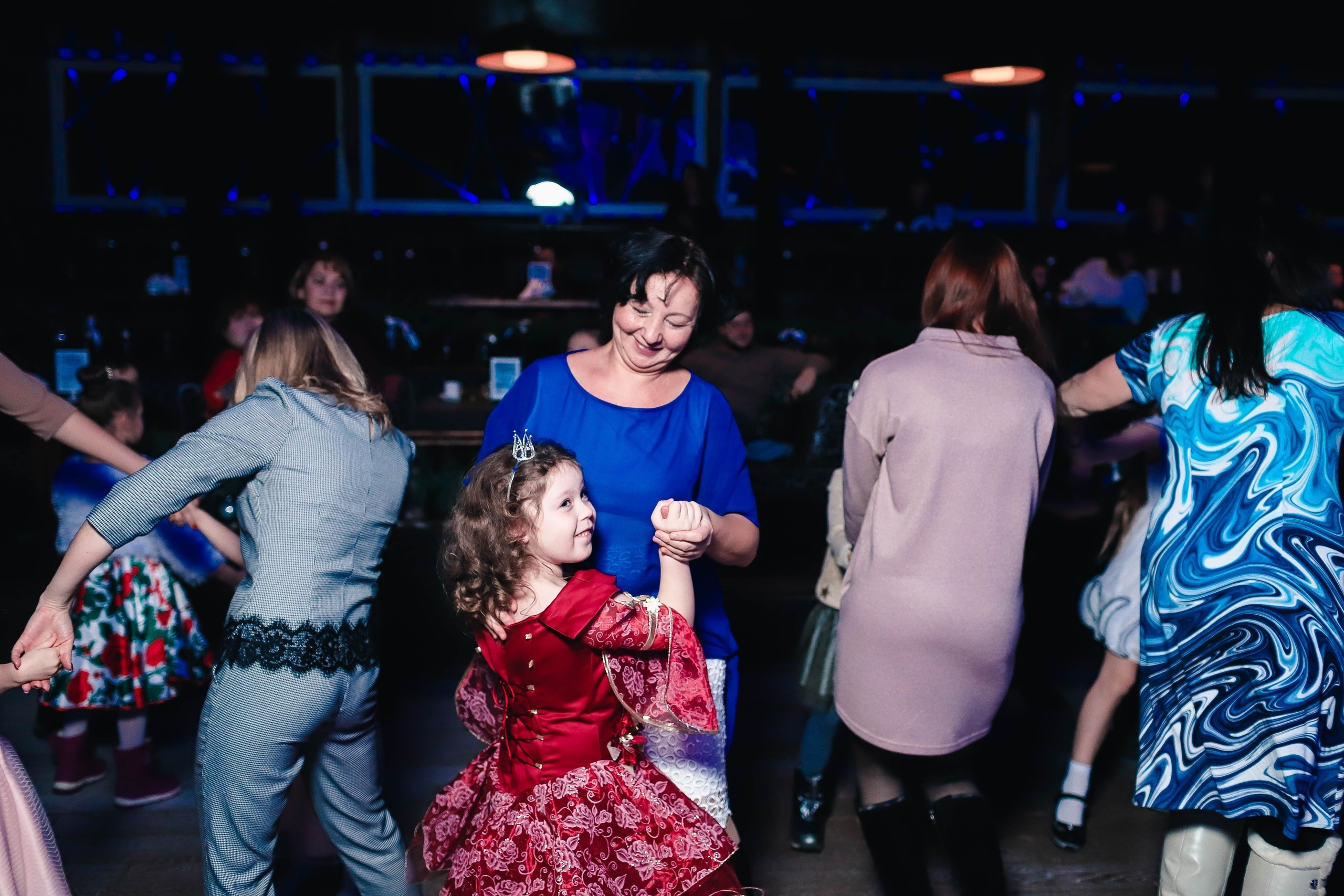 Весело. Бал. Фотограф Томск Скавронский Даниил