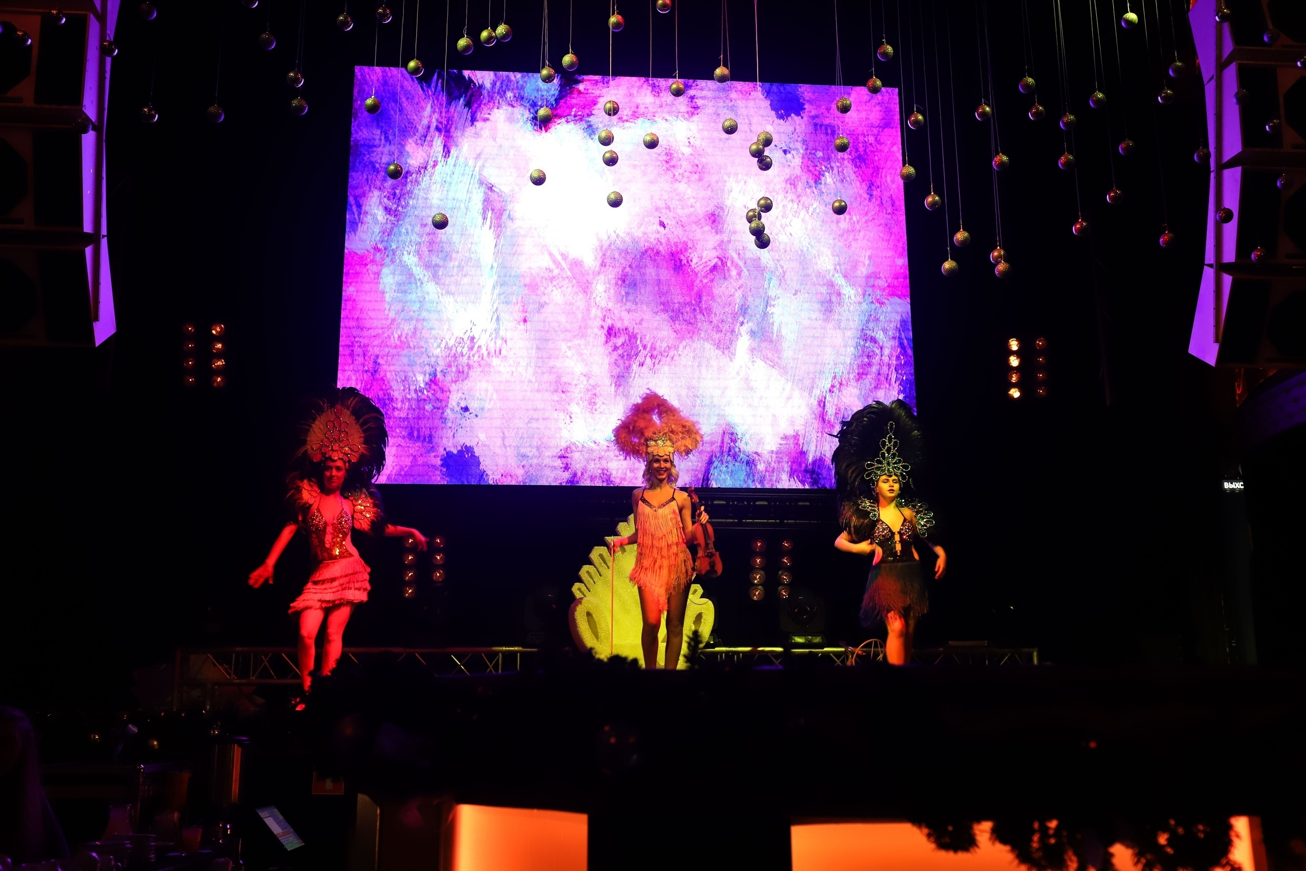 Весело. Бал. Фотограф Томск Скавронский Даниил