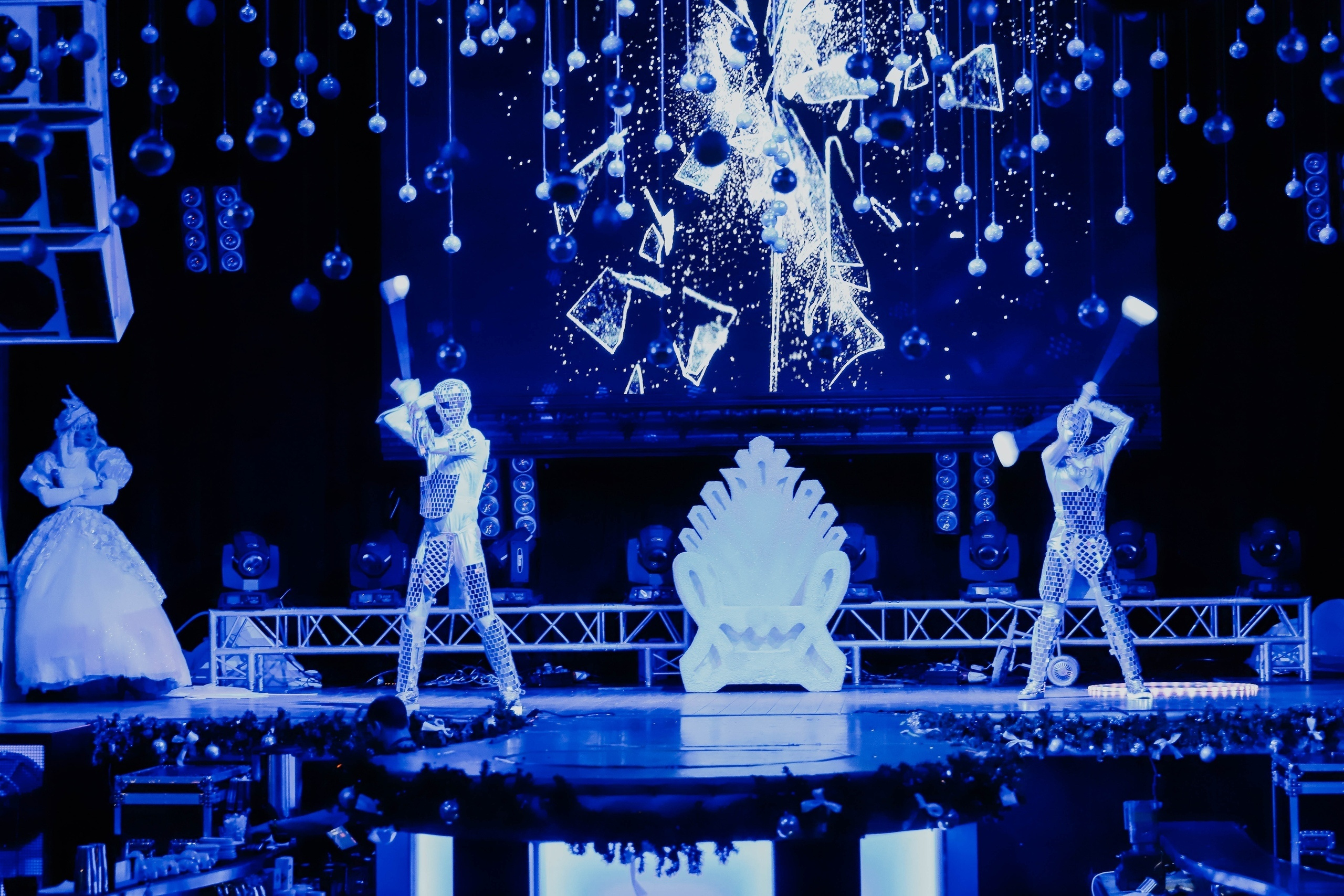 Весело. Бал. Фотограф Томск Скавронский Даниил