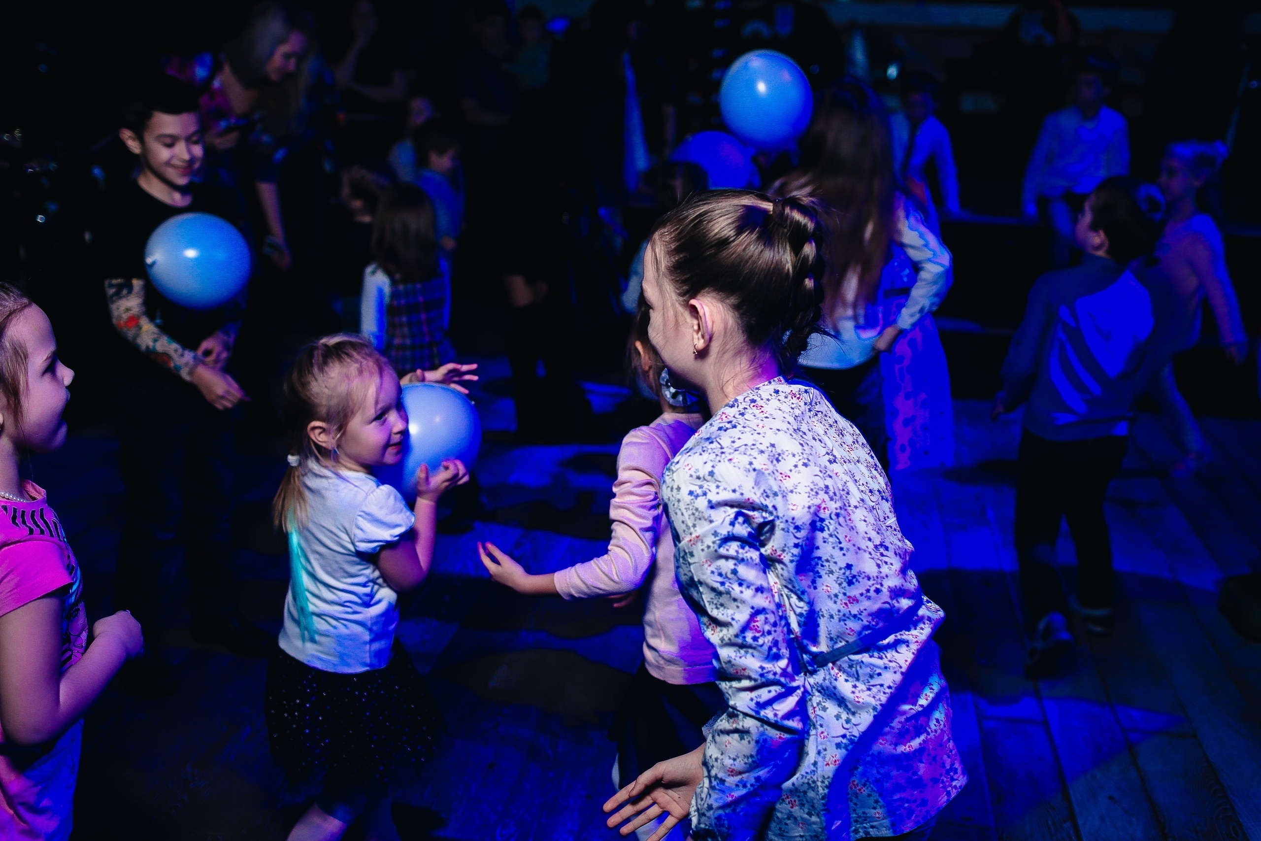 Весело. Бал. Фотограф Томск Скавронский Даниил