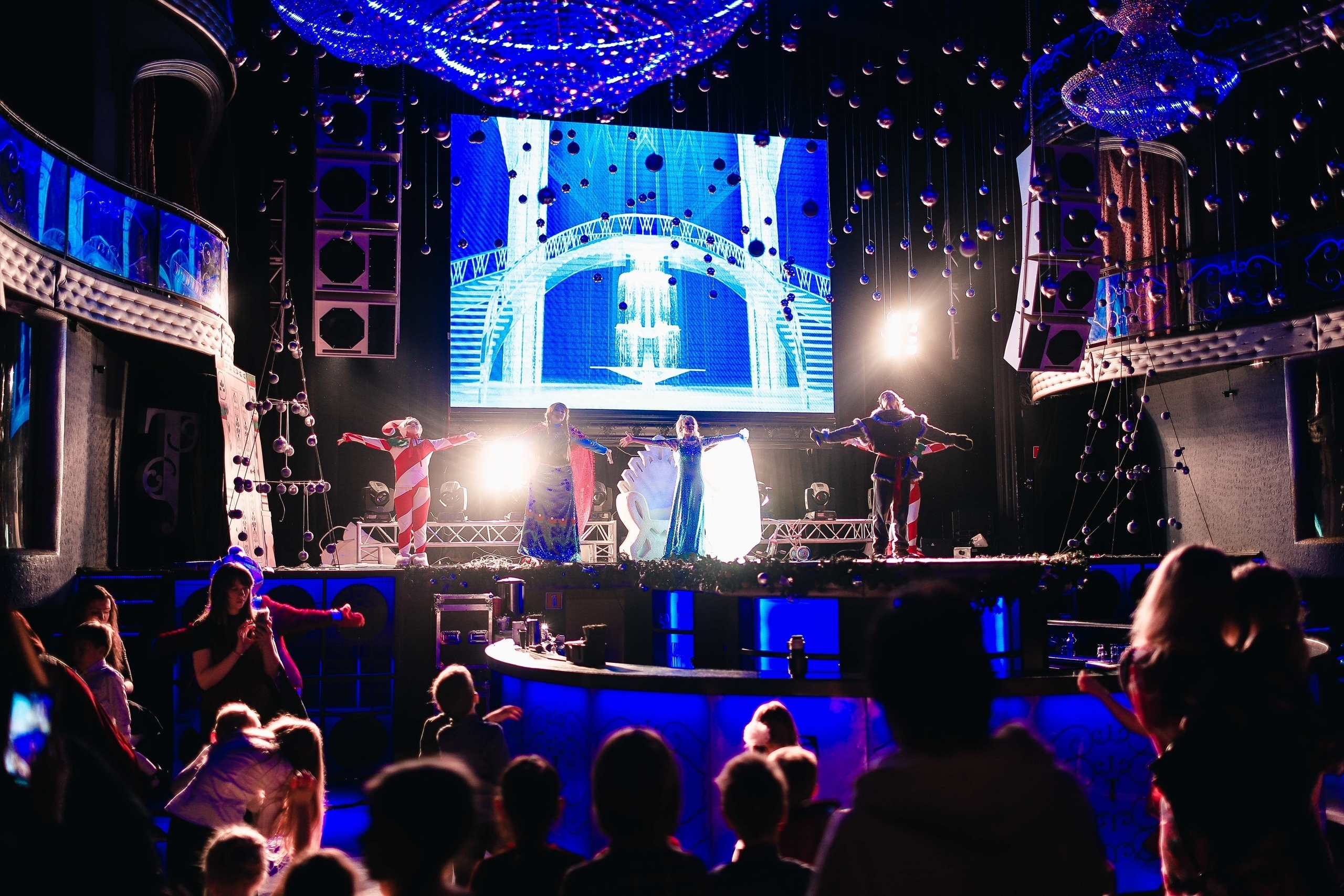 Весело. Бал. Фотограф Томск Скавронский Даниил