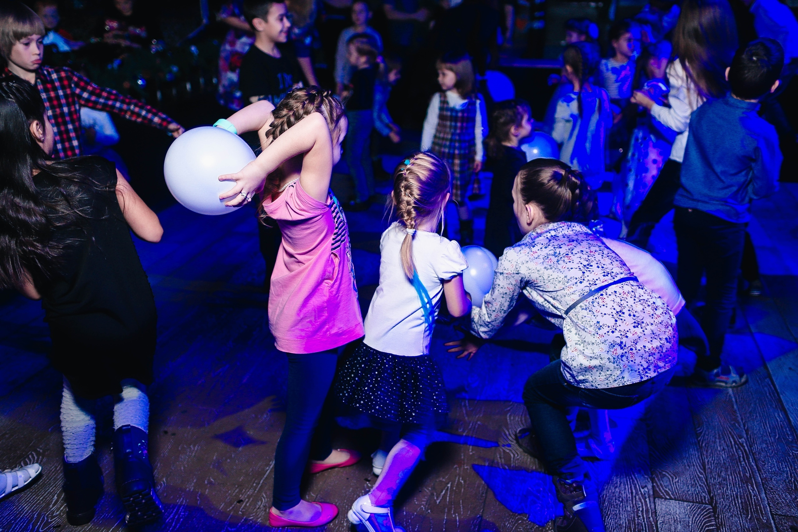 Весело. Бал. Фотограф Томск Скавронский Даниил