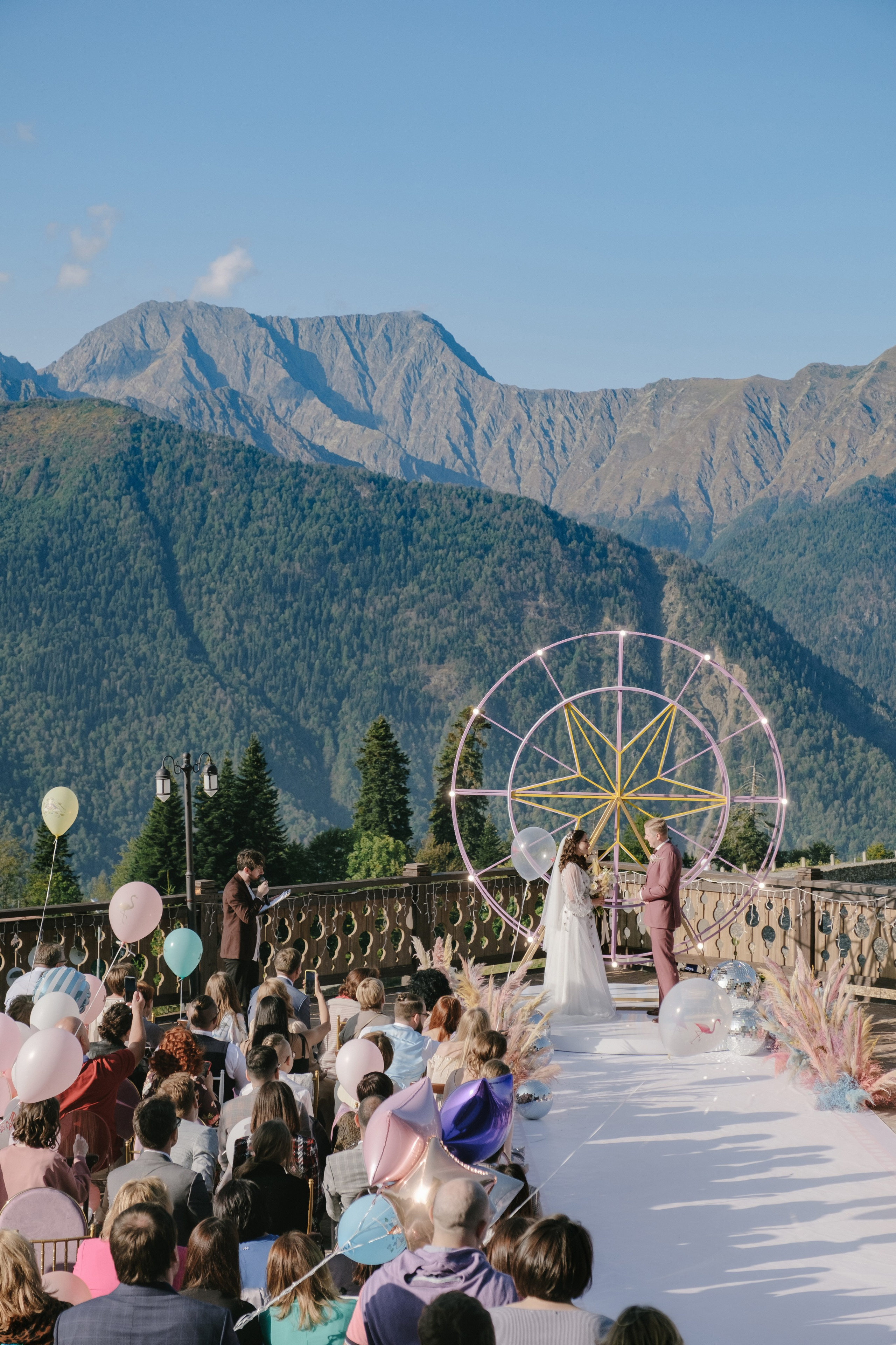 Фестиваль чувств. Свадебный Видеограф Фотограф в Сочи