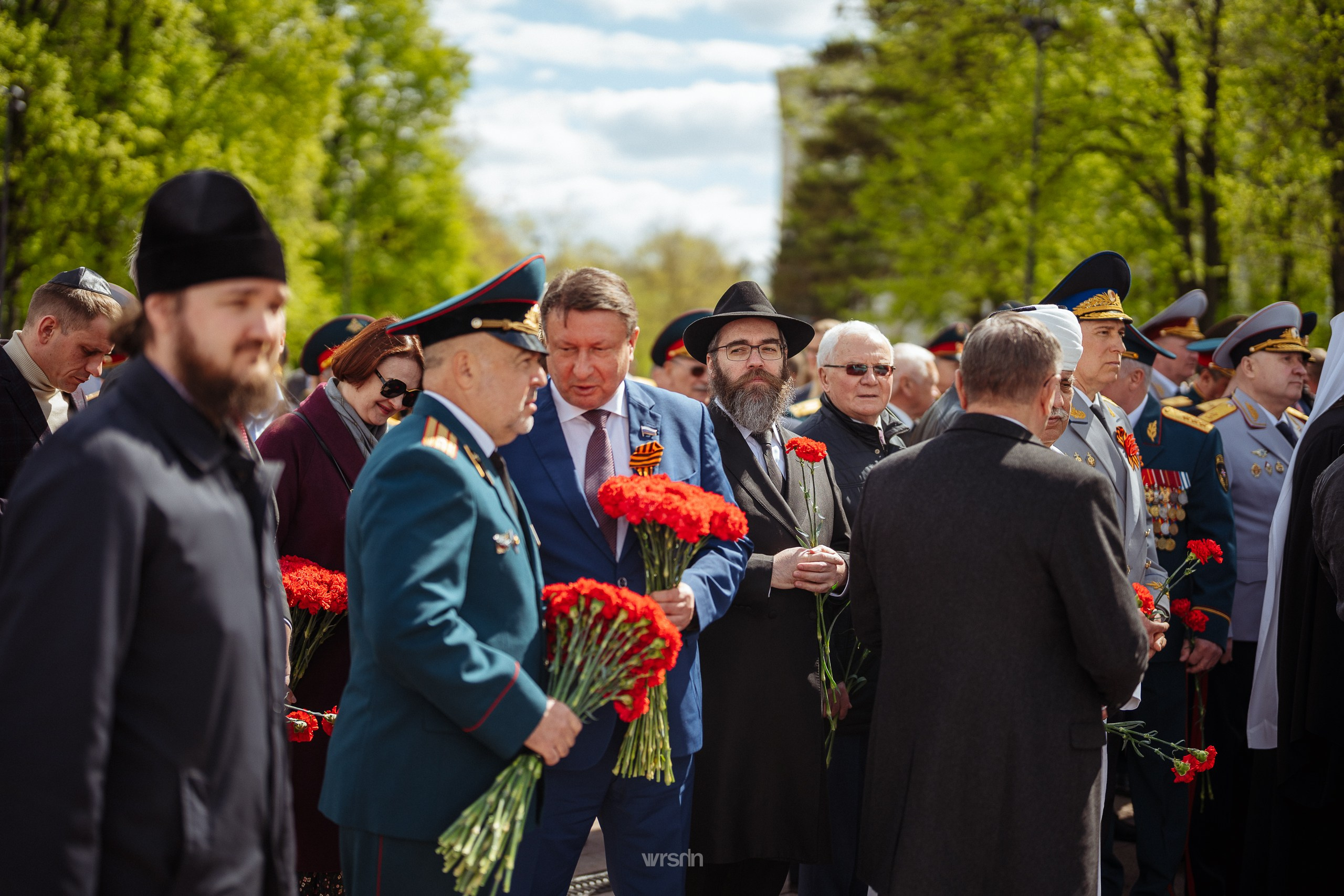 9 мая · Волонтеры Победы. Владимир Вершинин, тот самый свадебный видеограф