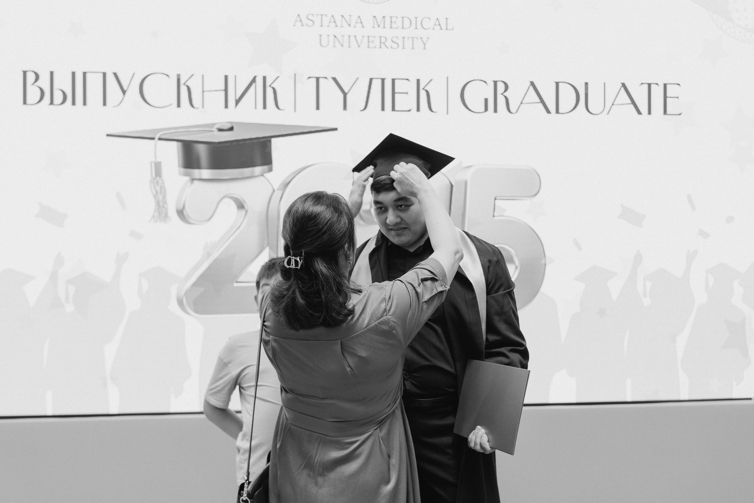 Выпускной (медицинский). Крис Богомазова