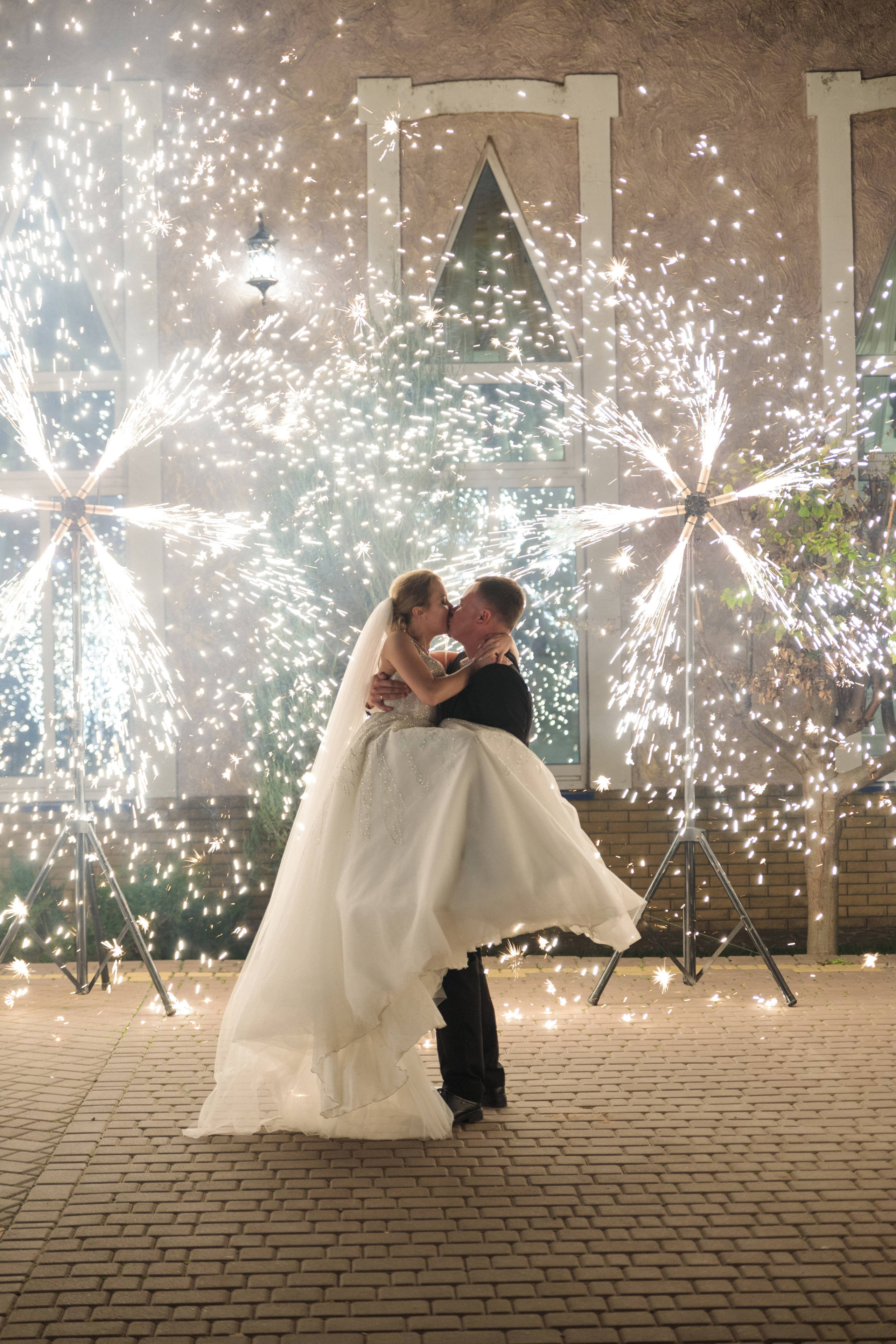 Ирина и Денис. Свадебный фотограф Мироманов Николай в Крыму