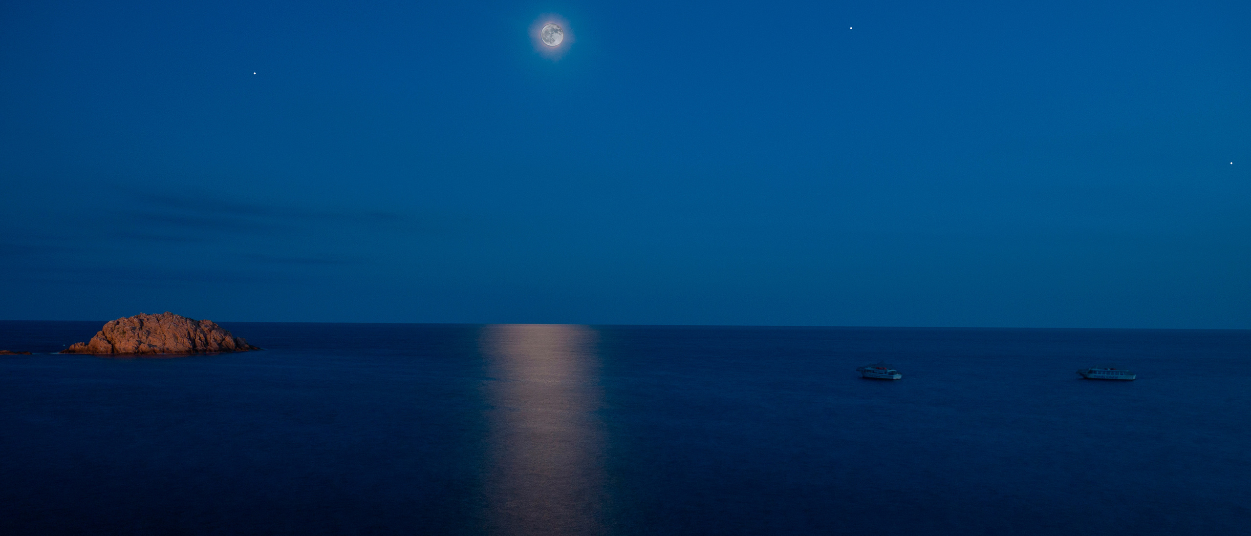 Inicio. Fotógrafo Y Videógrafo Rost Kutuzov