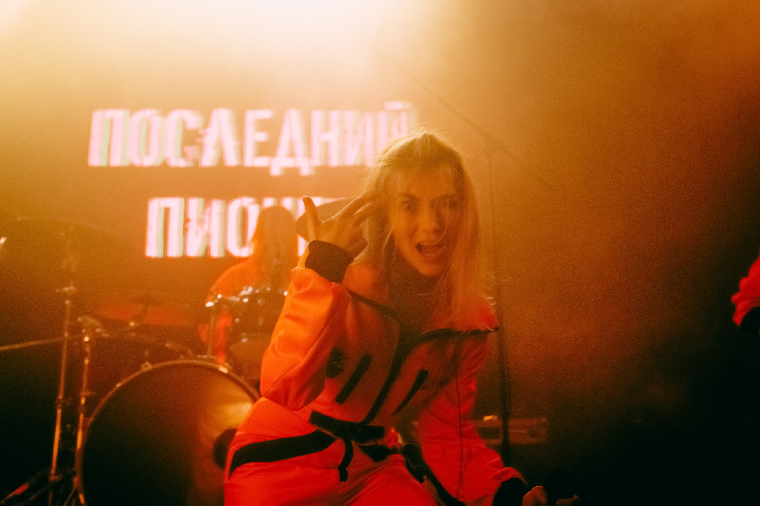 ПОСЛЕДНИЙ ПИОНЕР. Фотограф Елена Богачева (lenalena_na_na_na)