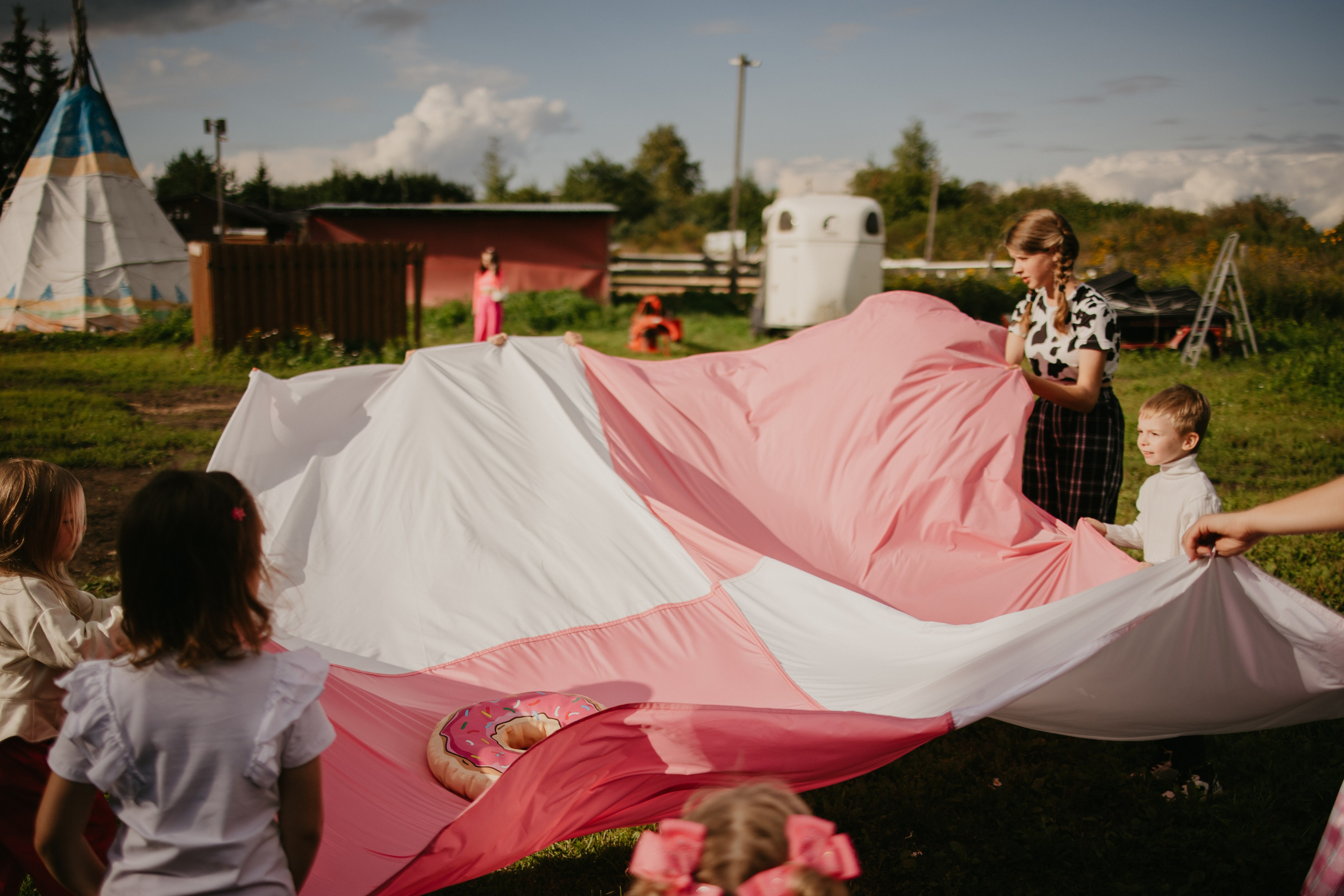 Лера 2 годика. Репортажный и портретный фотограф в Санктпетербурге. Видиосъемка мероприятий в Санкт-Петербурге