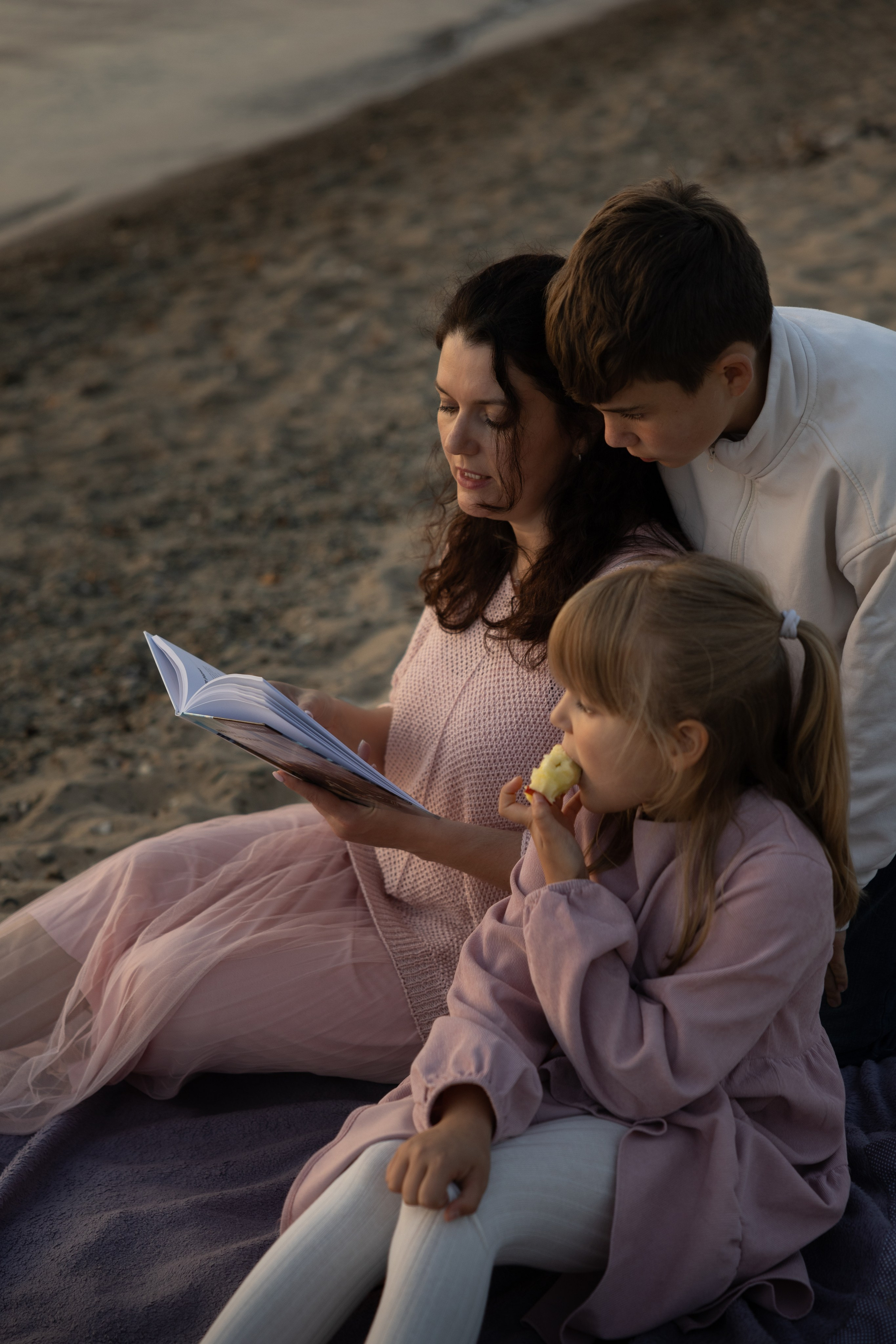 Евгения и детки. Фотограф Новосибирск, Академгородок — Айна