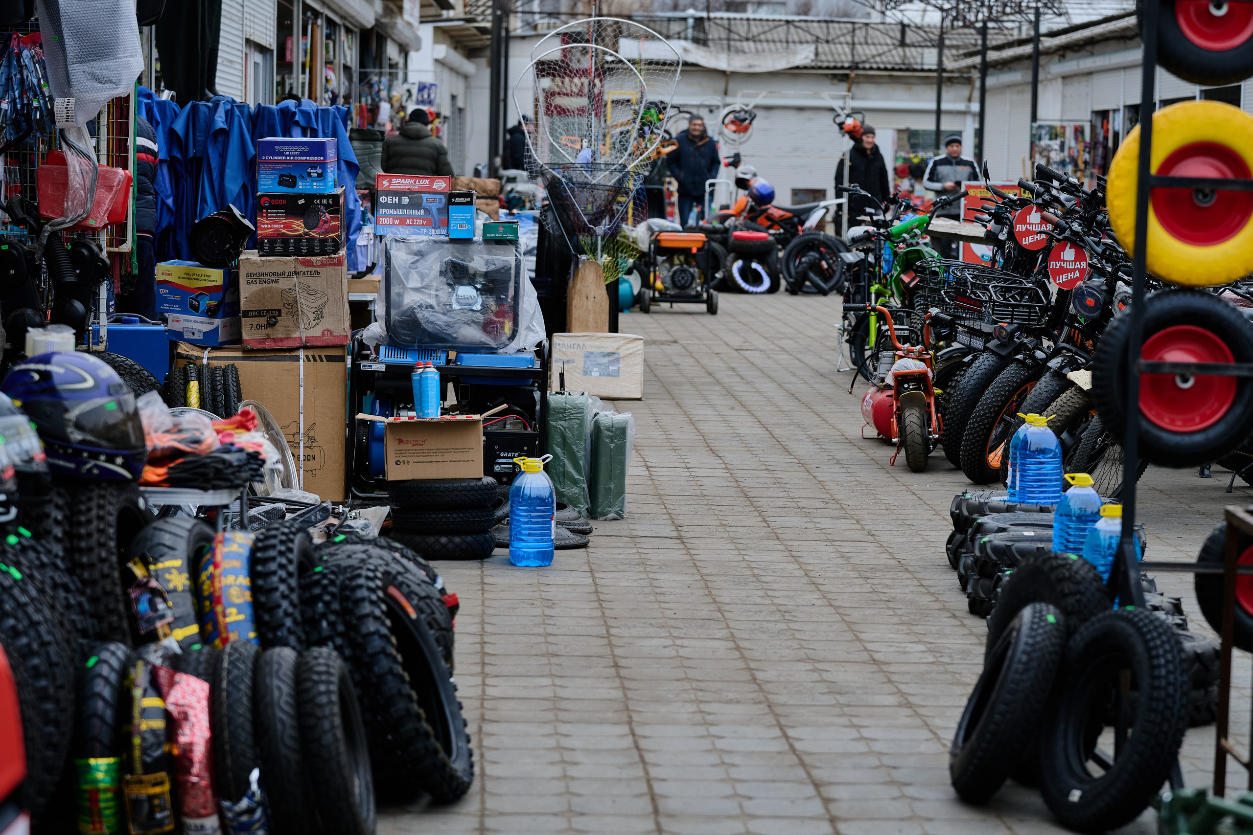 Старобельск. Декабрь 2024 года. Фотограф Роман Адлер