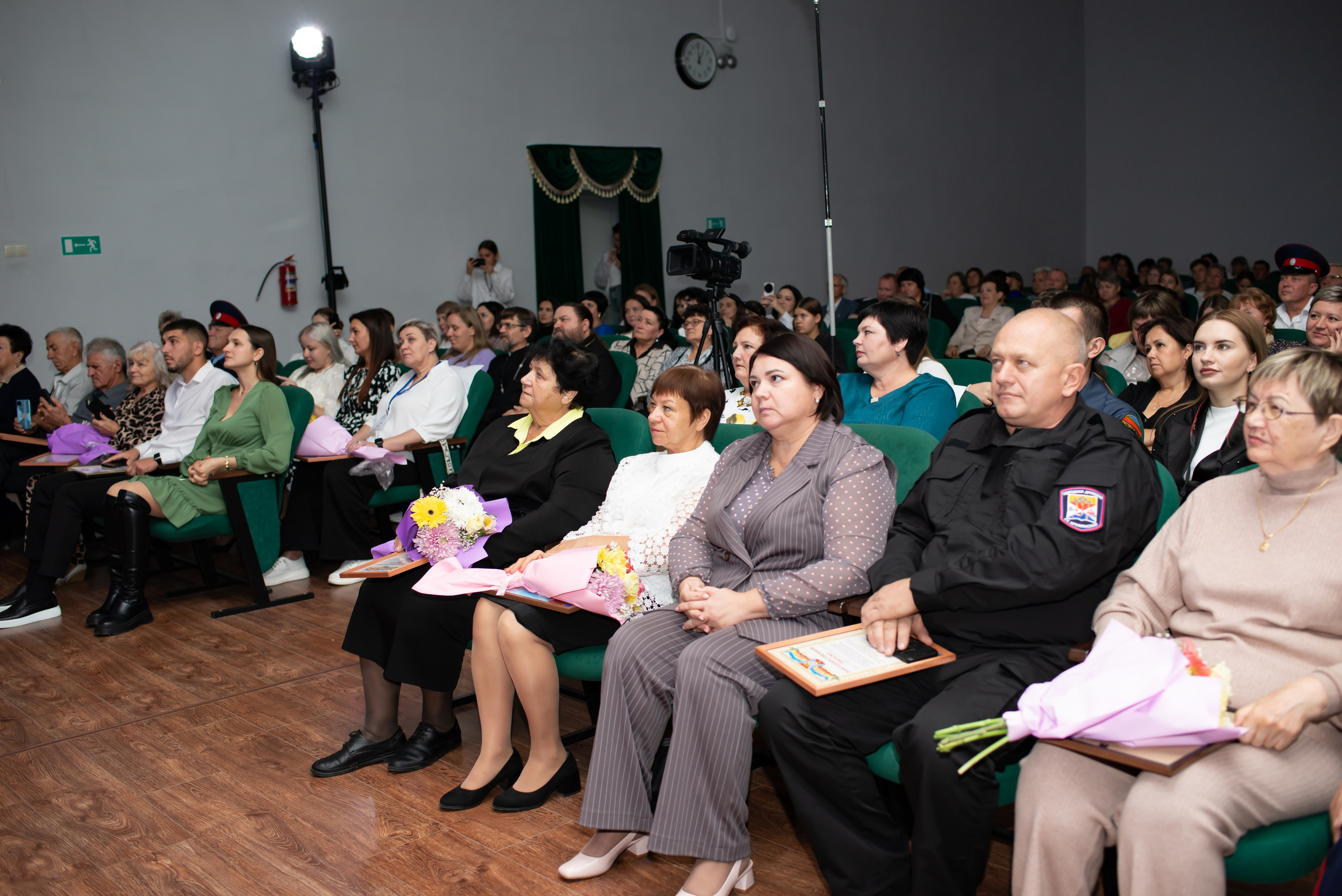 320-летие ст. Кривянской_МБОУ СОШ 72_13.10.2025. Фотограф_Юлия Симонова