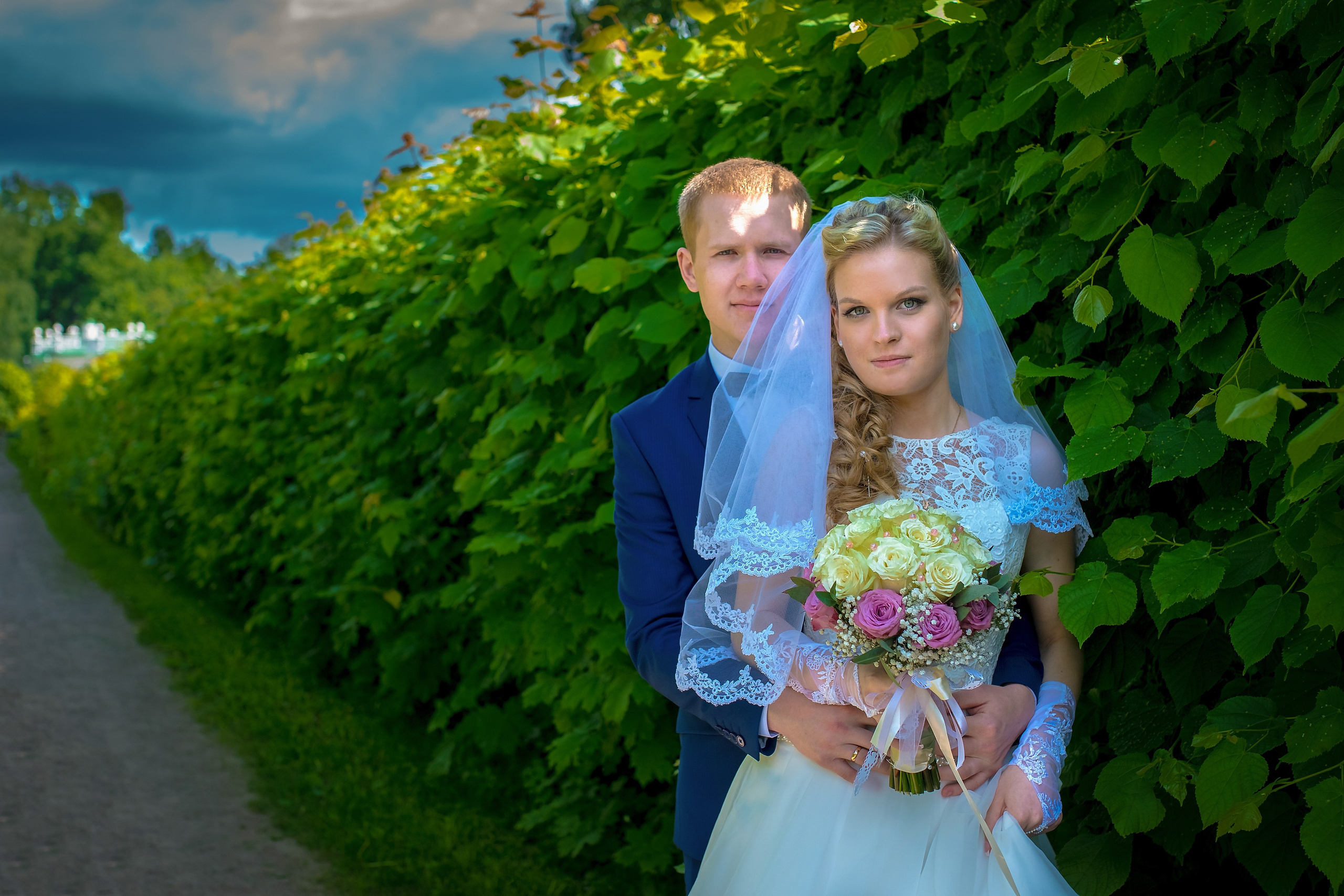 Свадебная прогулка в усадьбе Кусково. Фотограф Владимир Артамонов