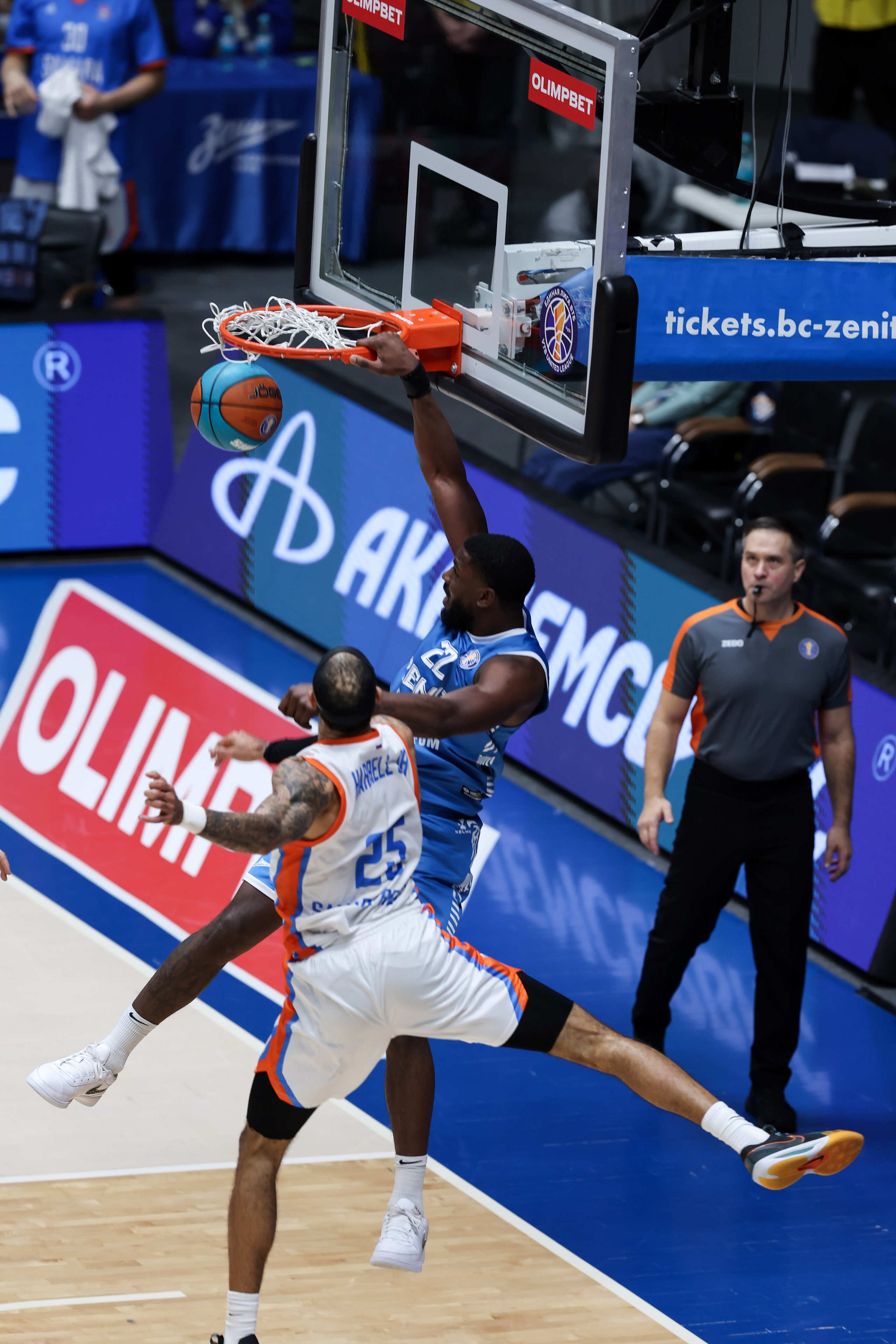 БК Зенит — БК Самара 30.10.2024. Спортивный и репортажный фотограф Антон Тереханов