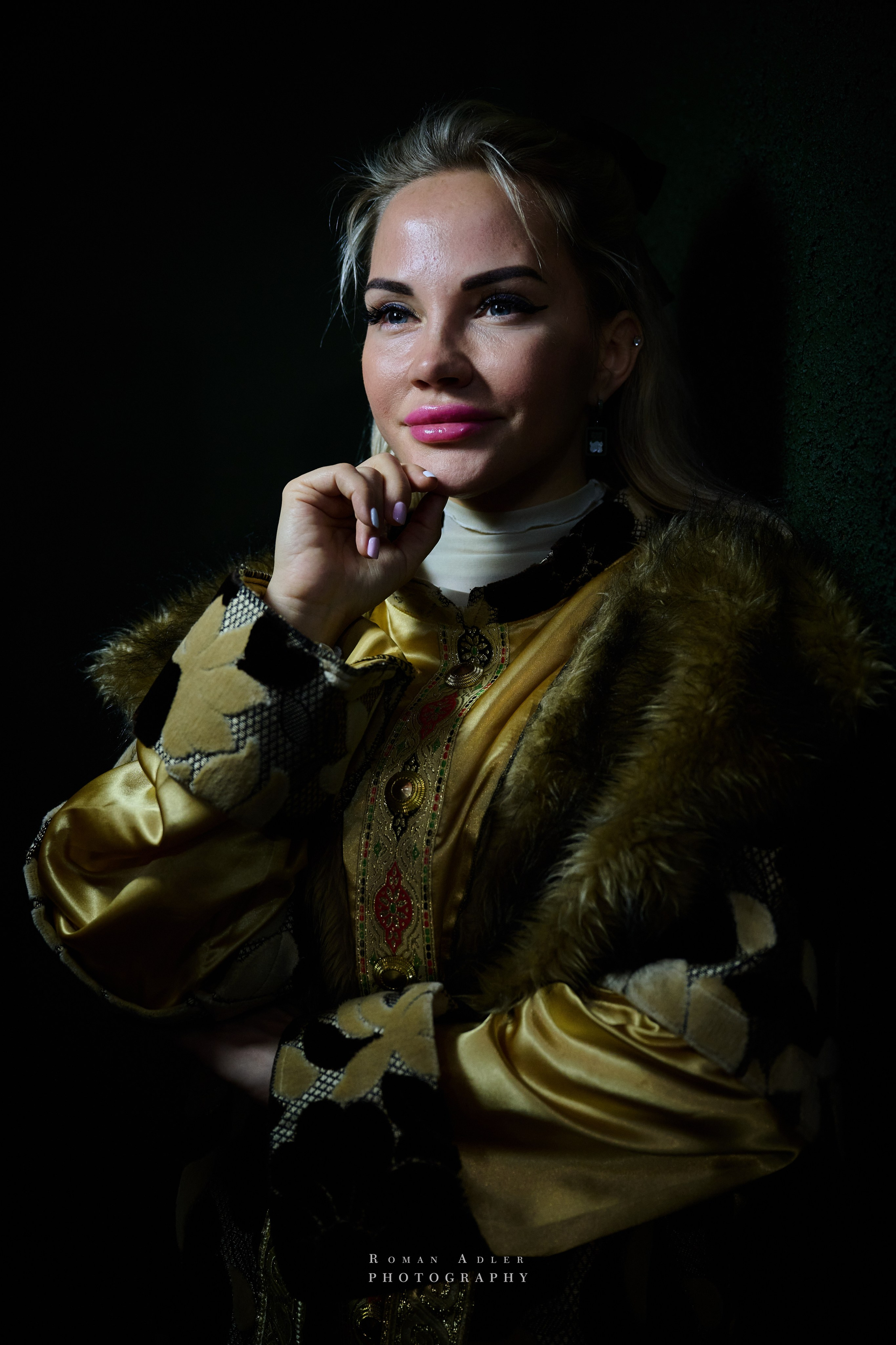 ТОП 50 успешных персон России. Фотограф Роман Адлер