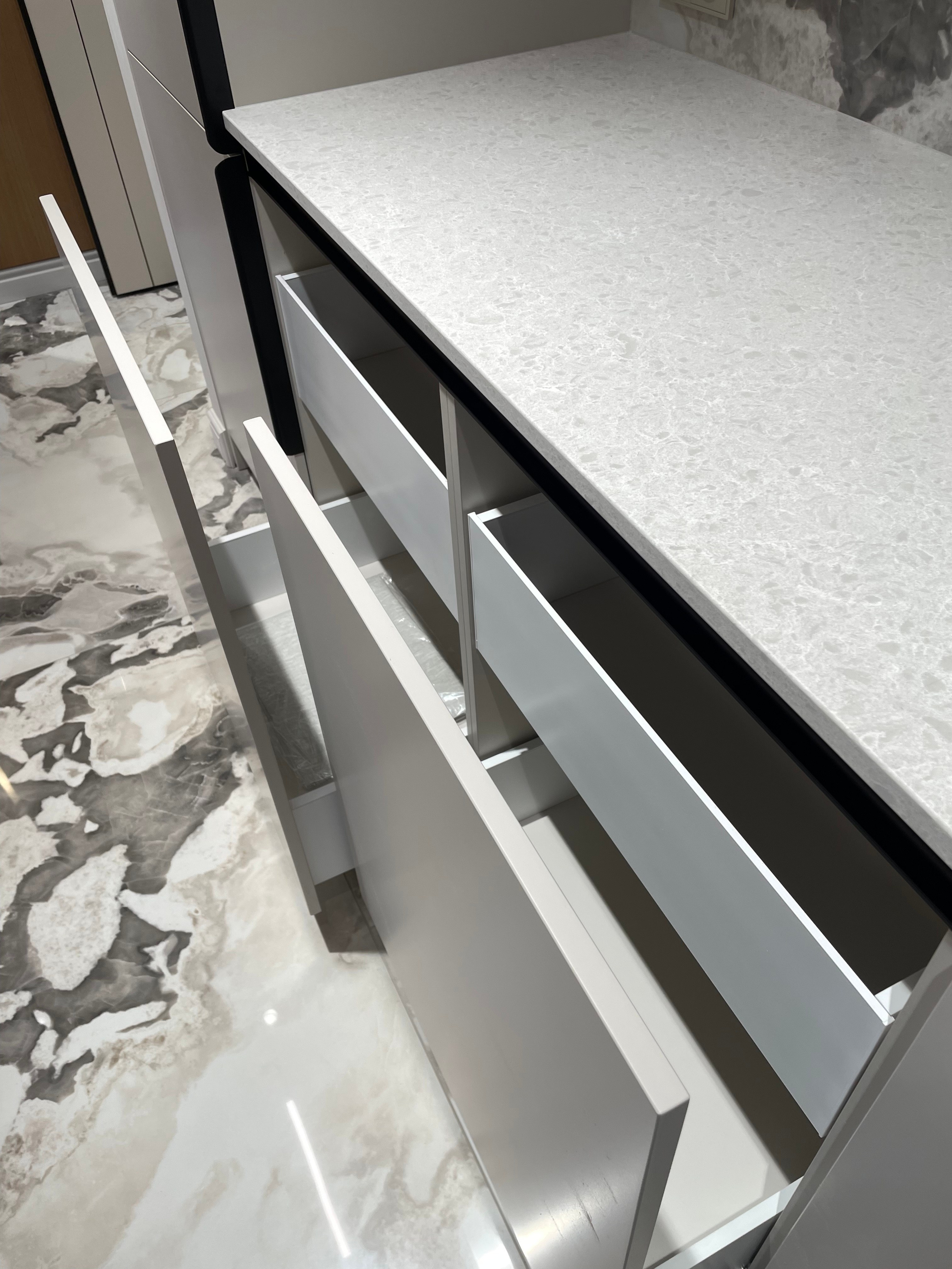 ЖК Нагорный. Дизайнер Алексей Масеевский. Мебель на заказ