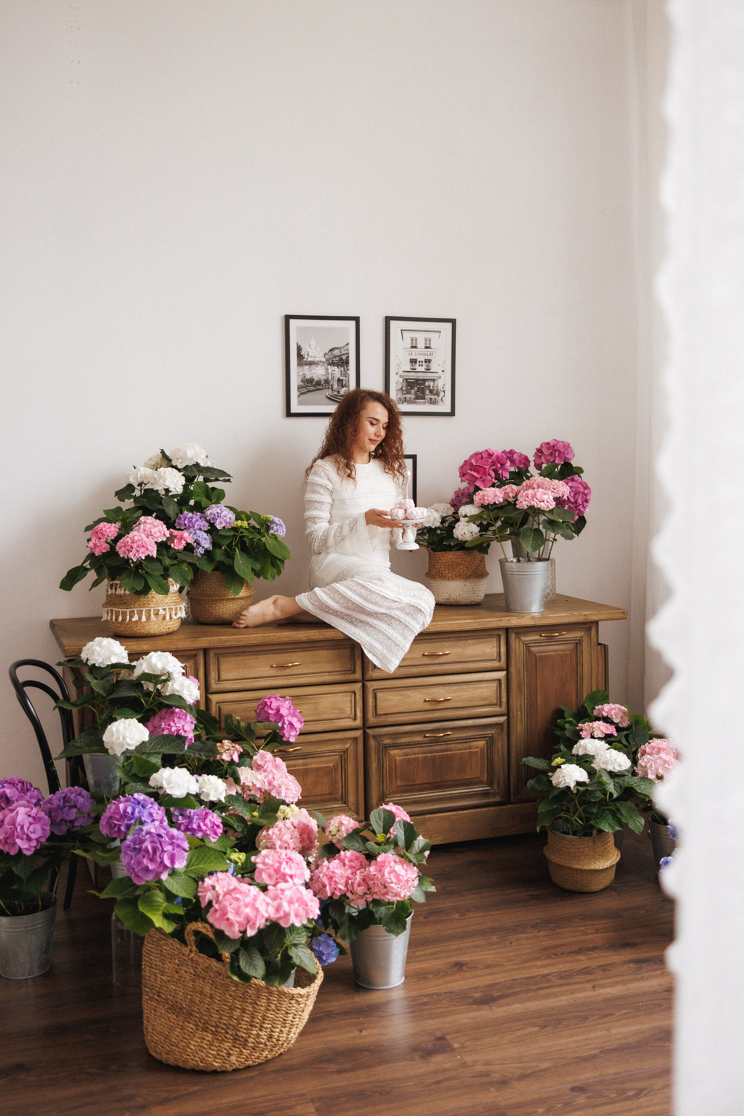 Фотосессия с живыми цветами Гортензии, город Краснодар, фотостудия «Истории». Семейный и детский фотограф в Краснодаре Анна Трашкова