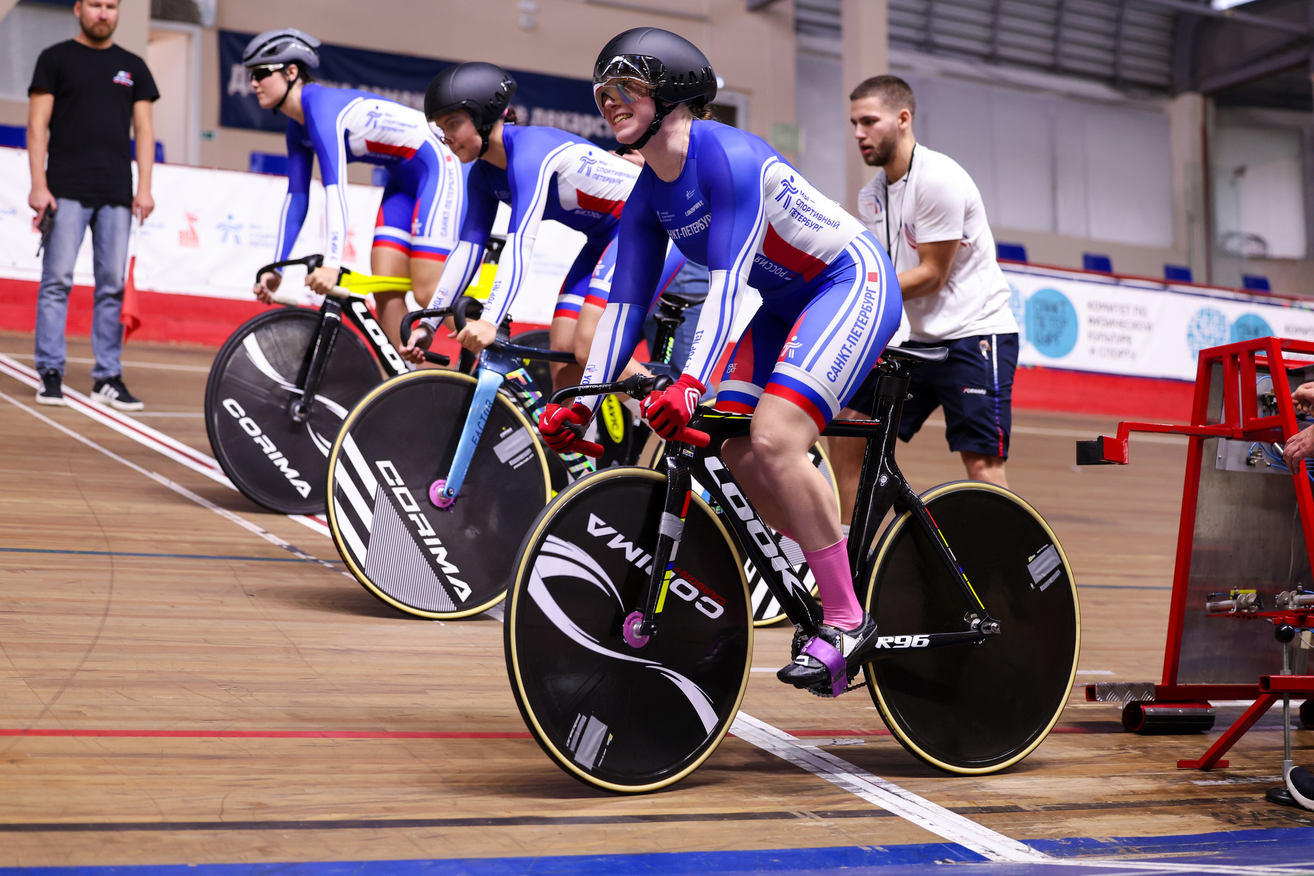 Первенство России по велосипедному спорту «трек» 16.10.2025. Спортивный и репортажный фотограф Антон Тереханов