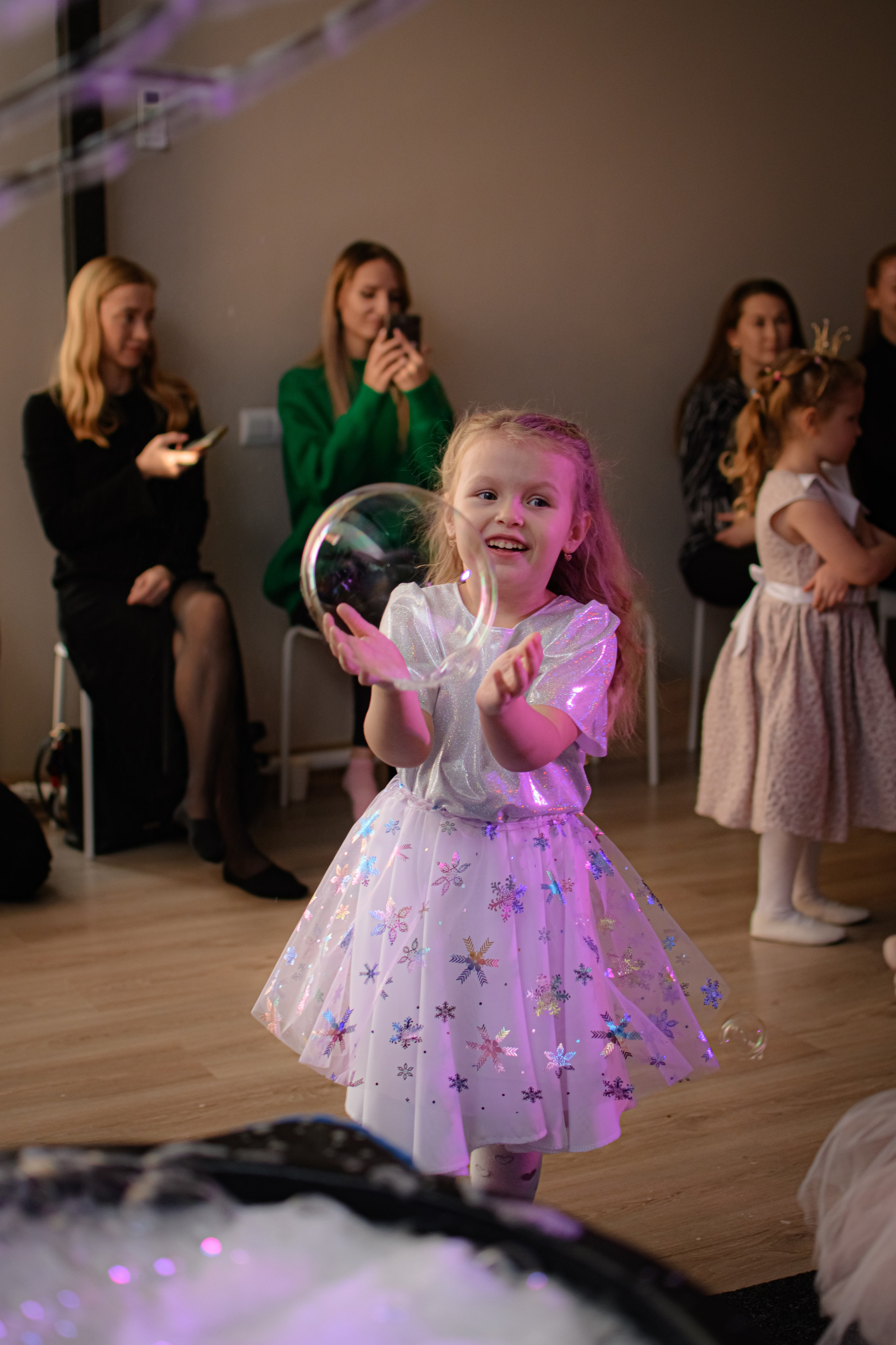 HAPPY NEW YEAR. Photokarish