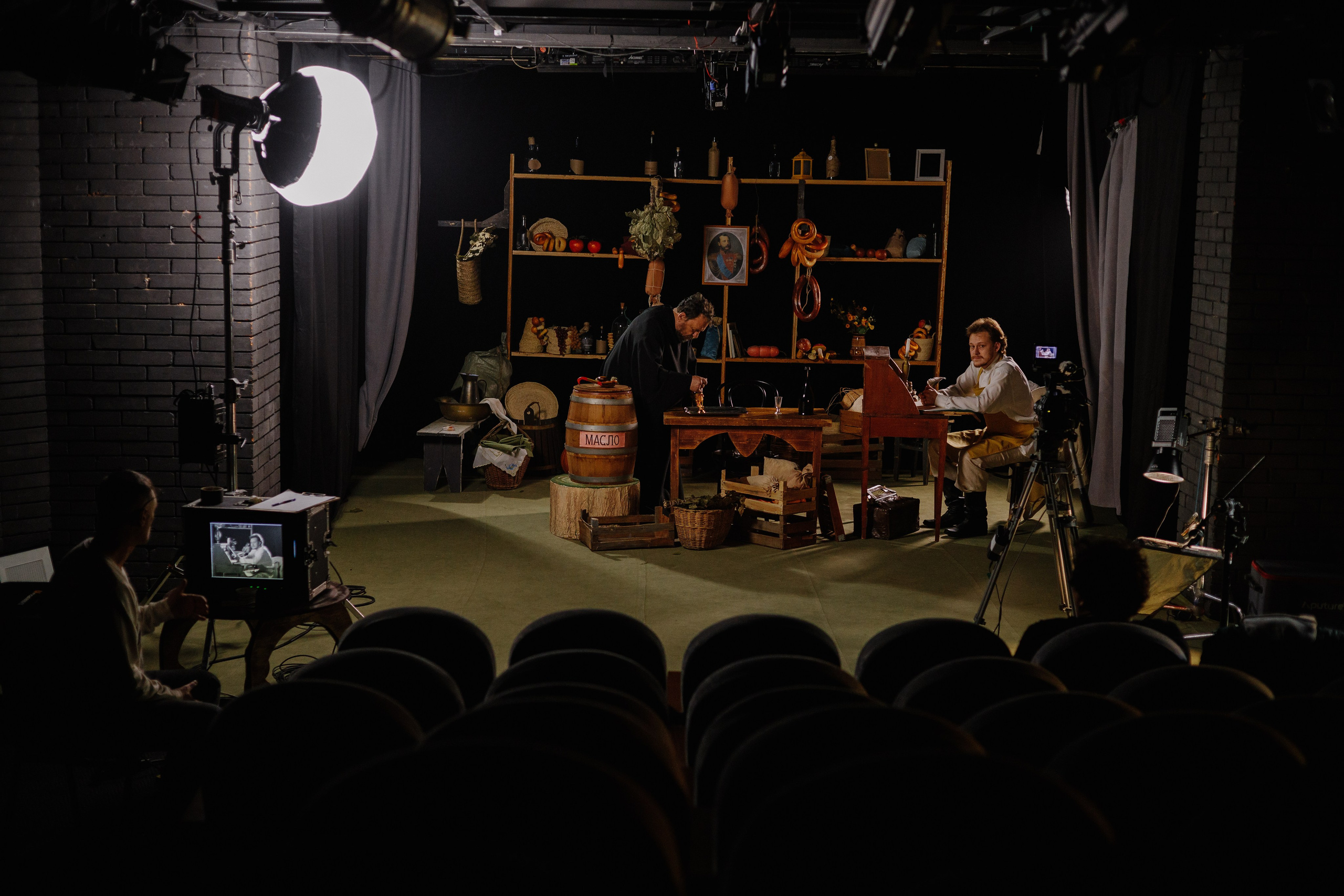 Кинопортфолио. Я работаю фотографом на киноплощадках.«Сонино царство» и «Любовь без памяти» Россия1, «Майор и Меймун2» НТВ. Фотограф новорожденных и семей Туапсе Краснодарский край Анна Альтман