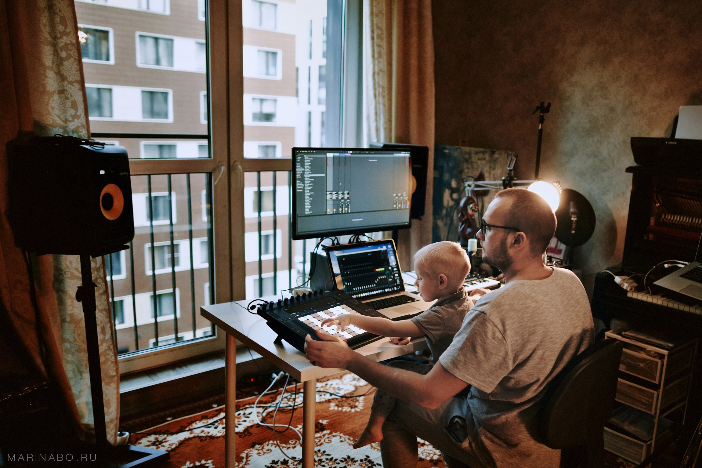 В гостях, новогодняя, домашняя фотосъемка в Санкт-Петербурге. Семейный Lifestyle фотограф в Санкт-Петербурге Марина Бокшицкая