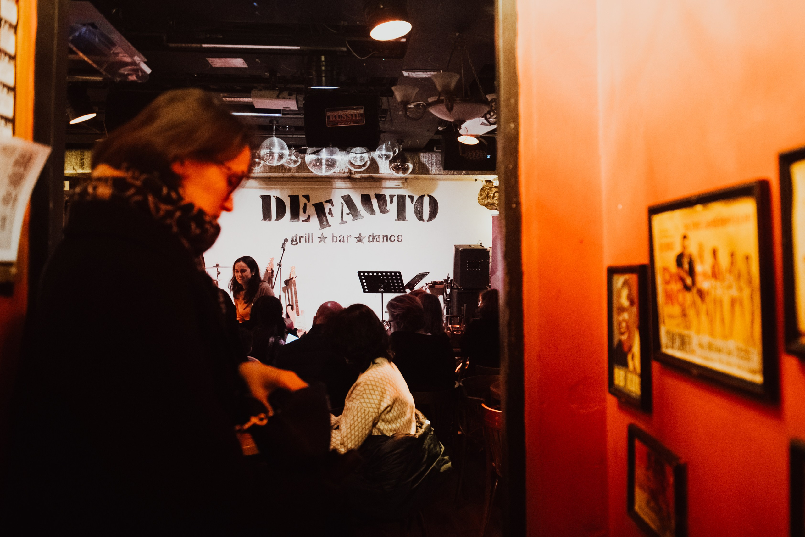 Концерт учеников Никиты Рукавицына в баре Defaqto